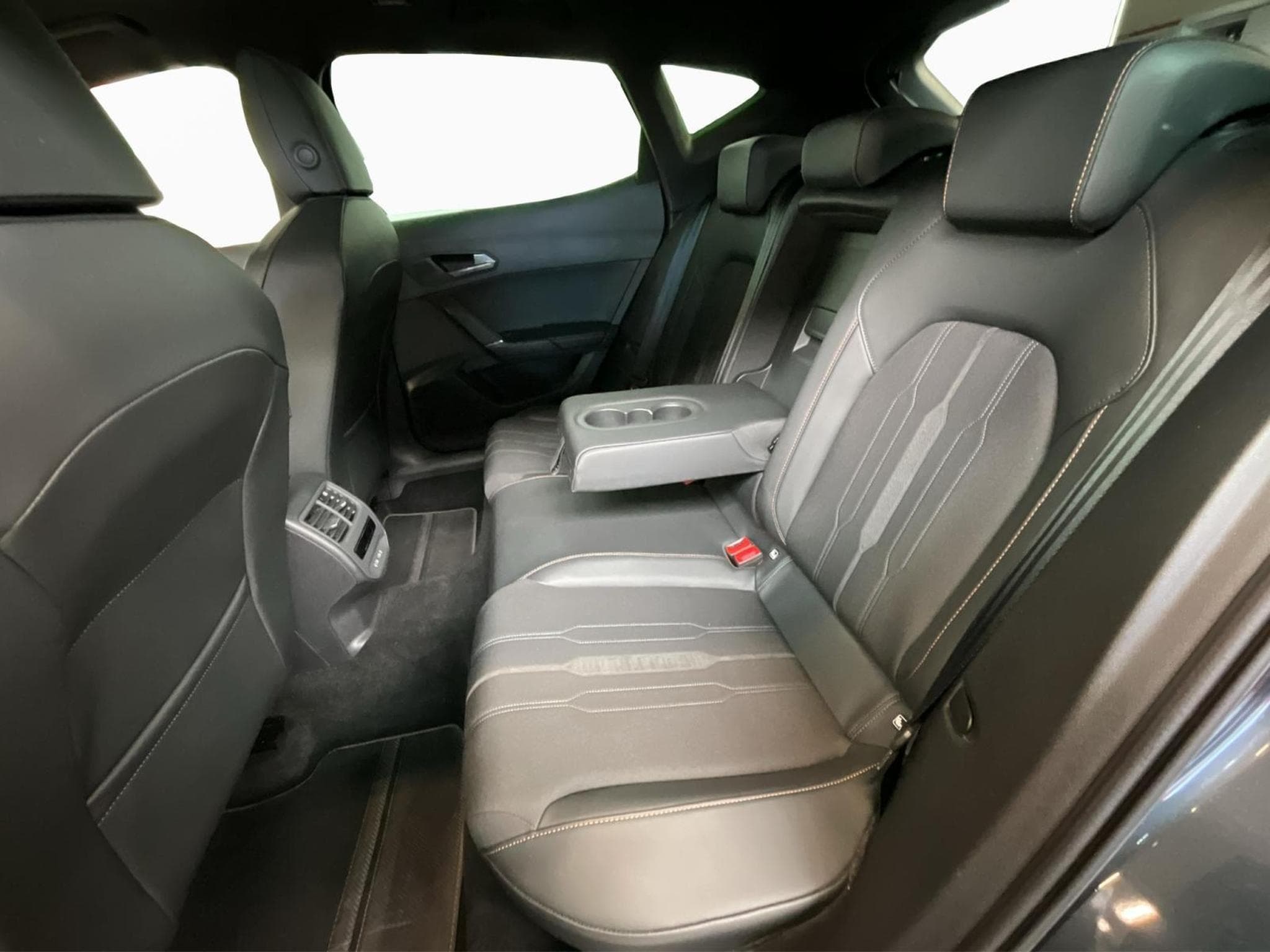 Cupra Formentor DSG+LED+Pano+AHK+LM19 (2022) - Photo 16