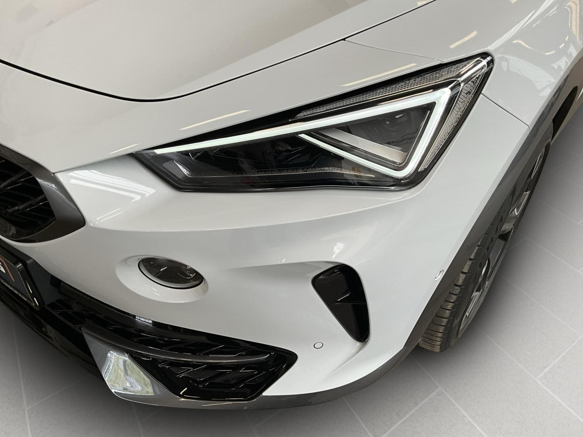 Cupra Formentor DSG+4Drive+RearView+Stand-H.+Matrix-LED (2024) - Photo 10