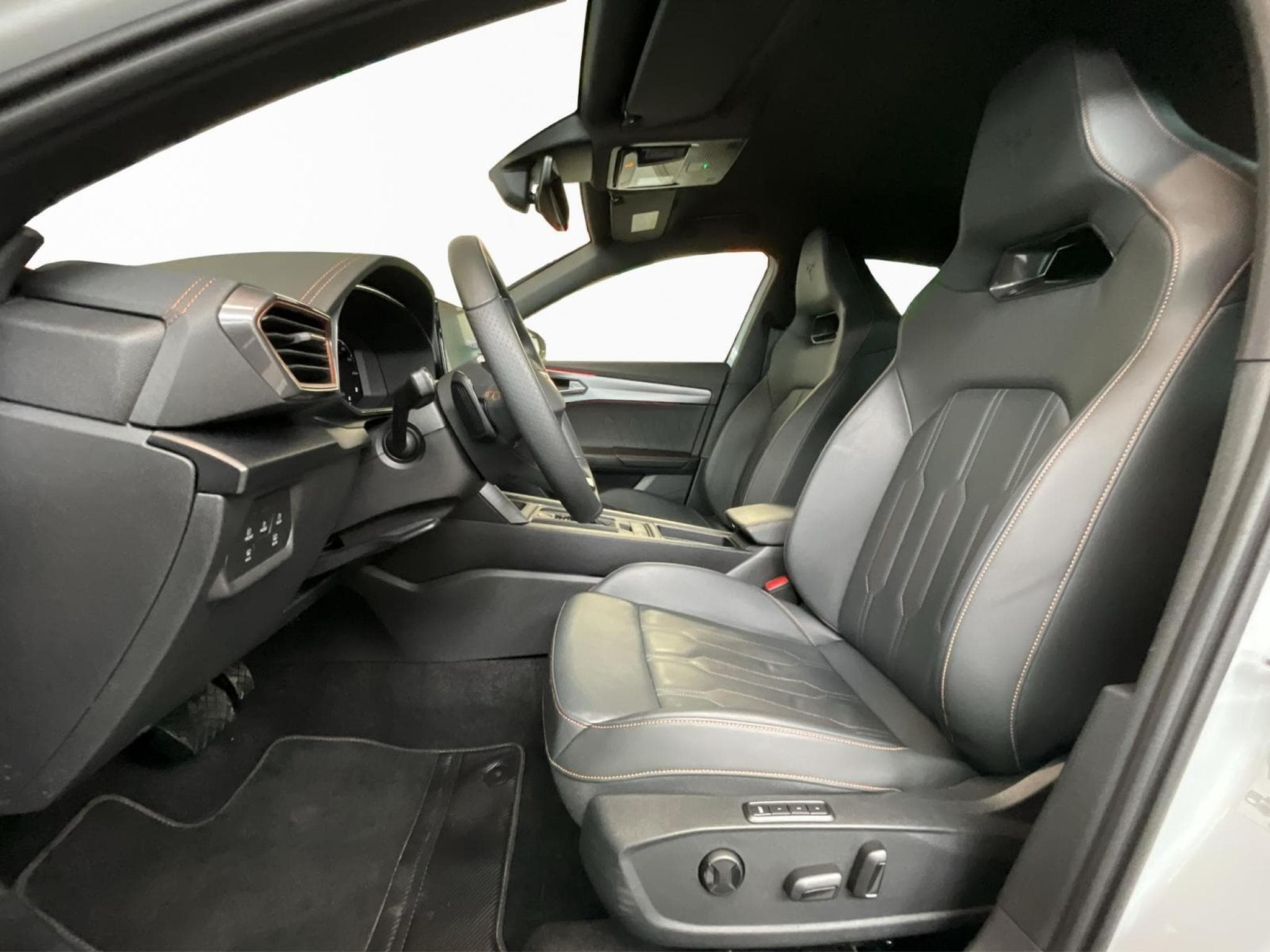 Cupra Formentor DSG+4Drive+RearView+Stand-H.+Matrix-LED (2024) - Photo 11