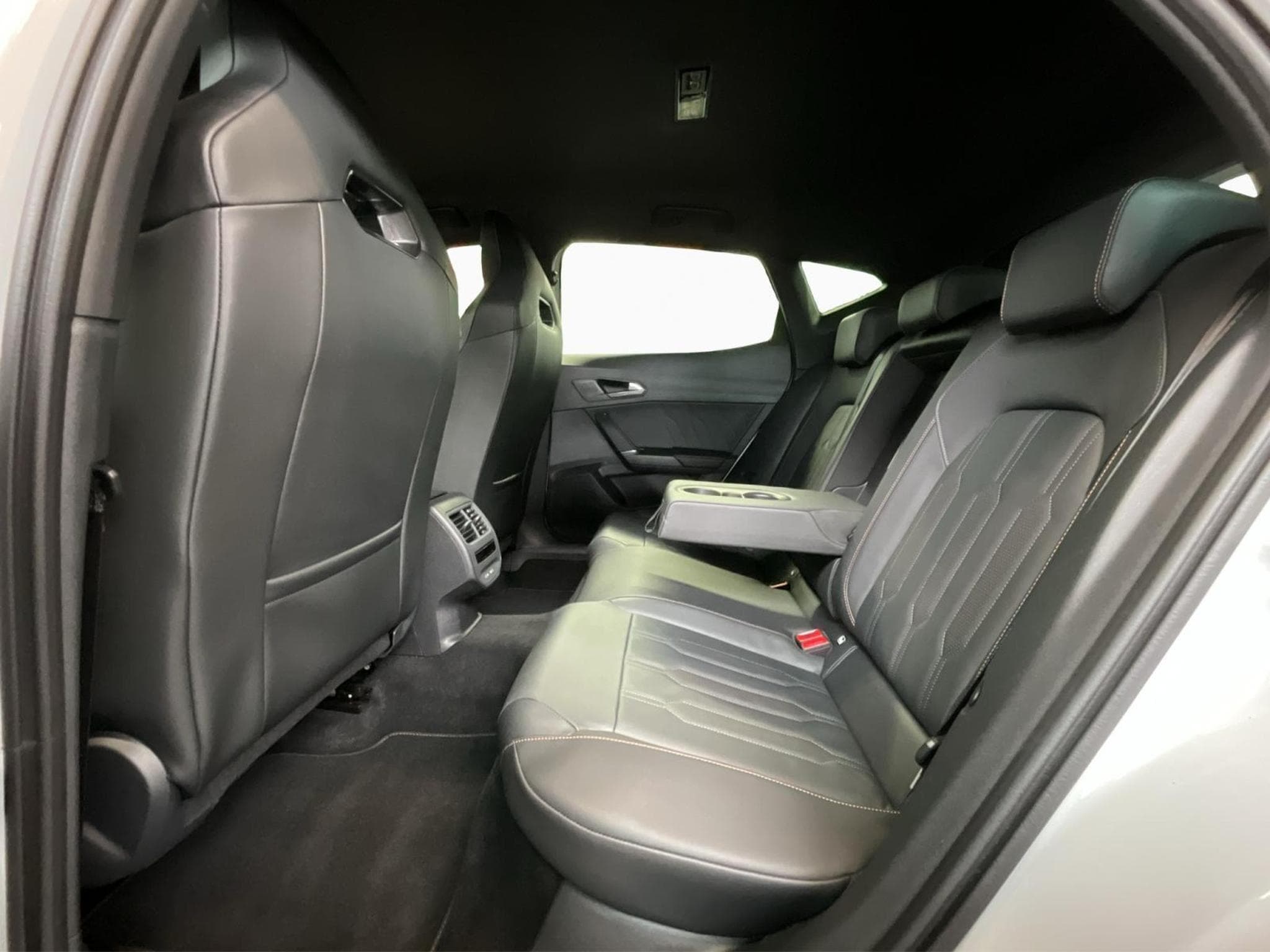 Cupra Formentor DSG+4Drive+RearView+Stand-H.+Matrix-LED (2024) - Photo 18