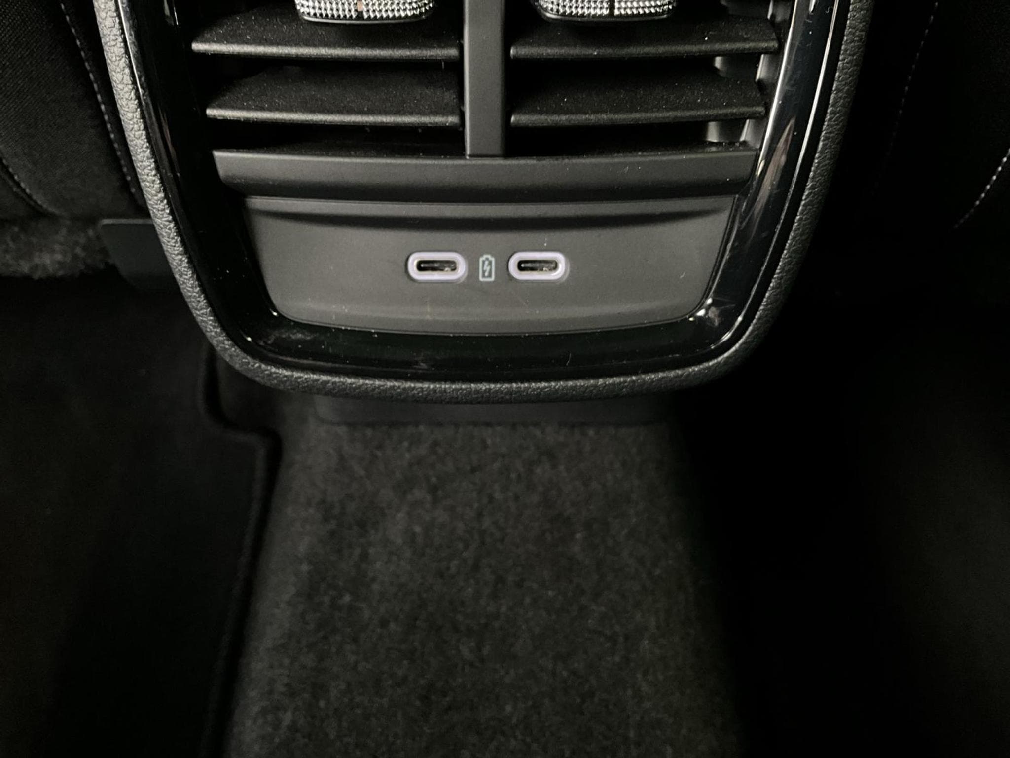 Skoda Kamiq Monte-Carlo+DSG+Pano+Navi+Pack&Go (2024) - Photo 21