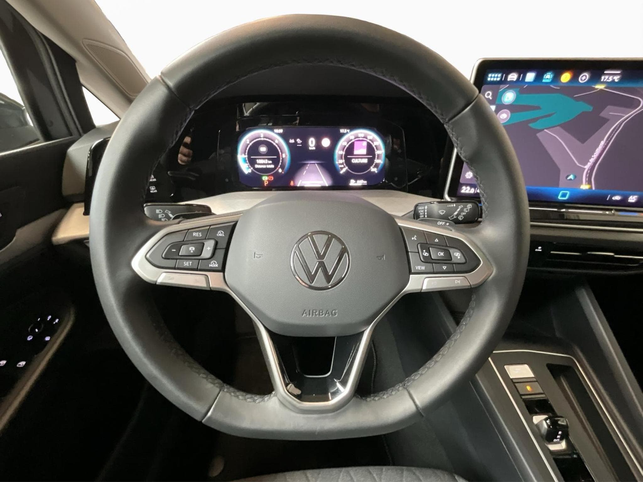 VW Golf Life+DSG+LED+Navi (2025) - Foto 10