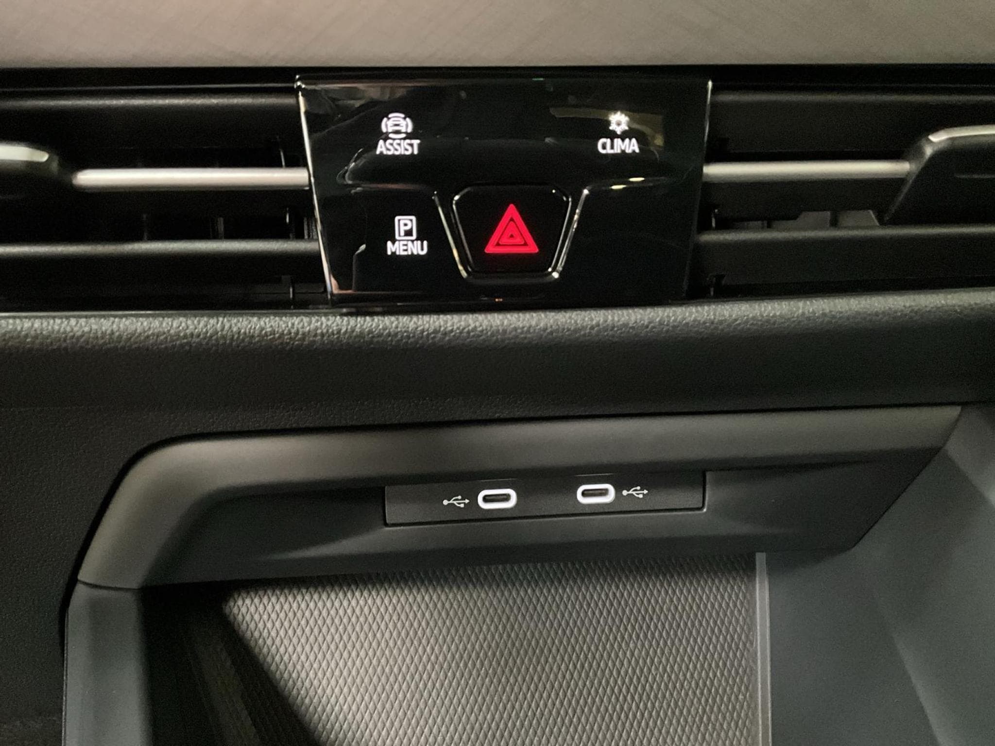 VW Golf Life+DSG+LED+Navi (2025) - Foto 19