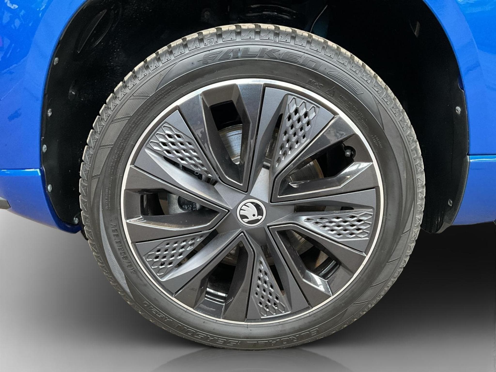 Skoda Karoq Sportline+DSG+Navi+LED (2025) - Foto 8