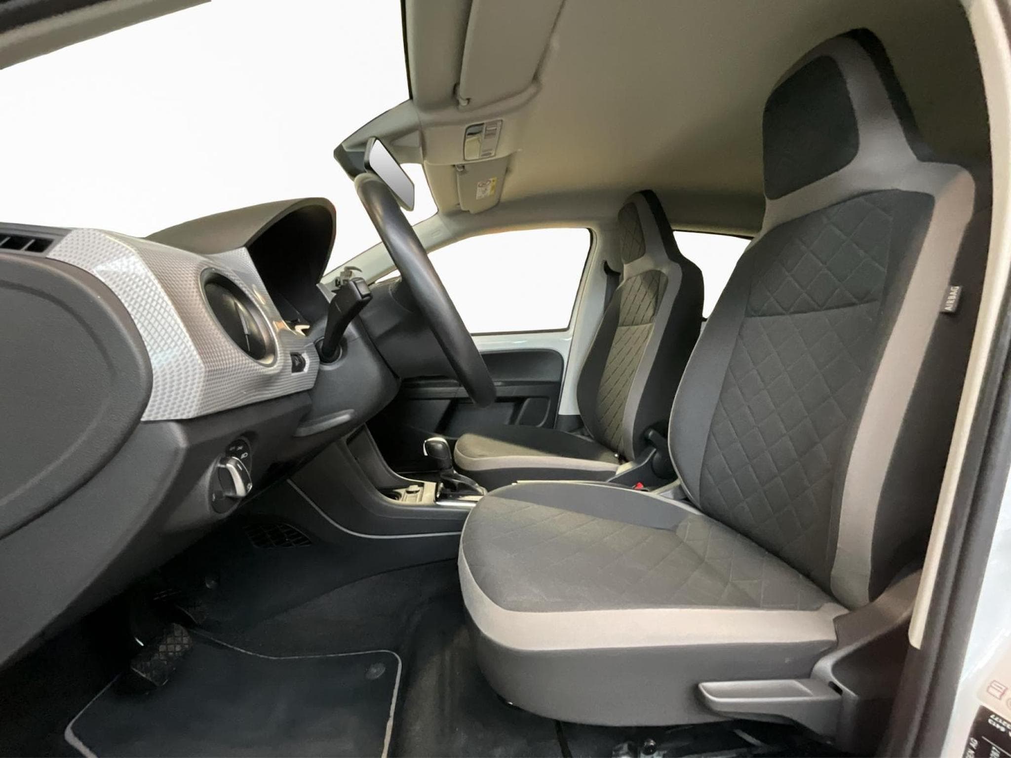 VW UP 32kWh+Style+P.Conf.+P.Ass.+Sound (2021) - Foto 9