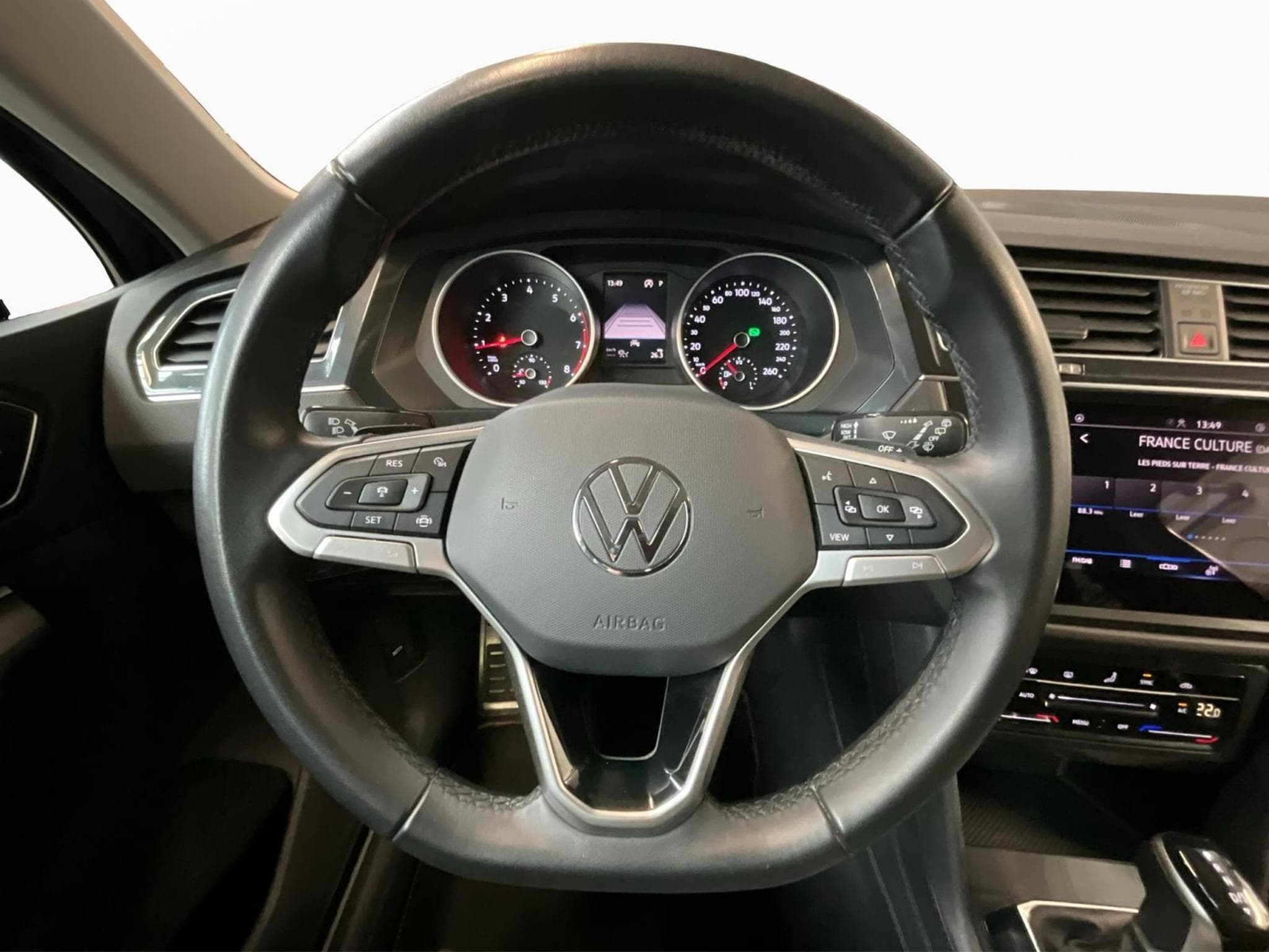 VW Tiguan Life-Urban-Sport+DSG+RearView+Navi (2024) - Foto 10
