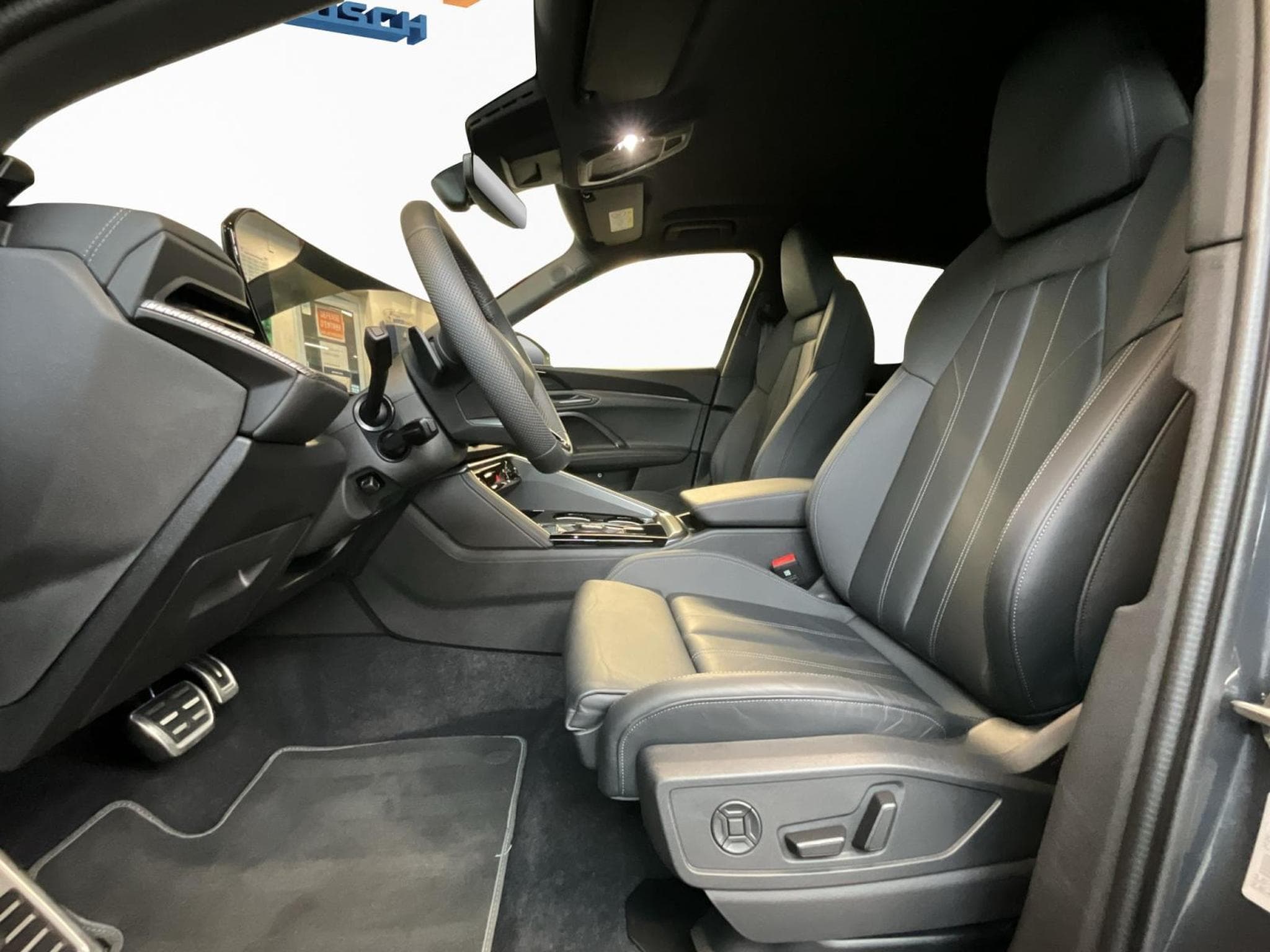 Audi Q5 S-line+S-Tronic+Quattro+TechPro (2025) - Foto 9