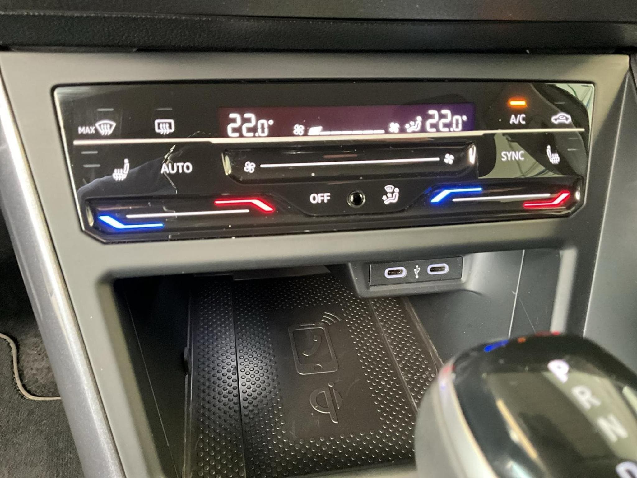 VW Taigo Style+DSG+LED+AHK+Navi (2022) - Foto 19