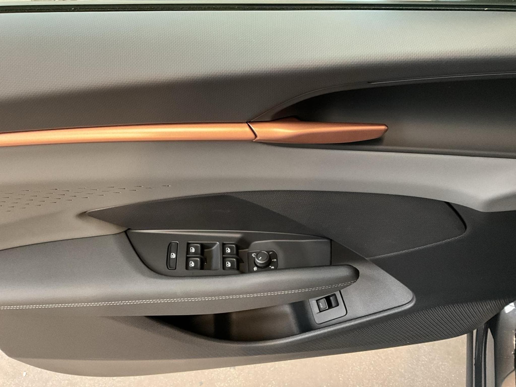 Cupra Terramar Pure-Perf+DSG+LED+Skyline (2025) - Foto 14