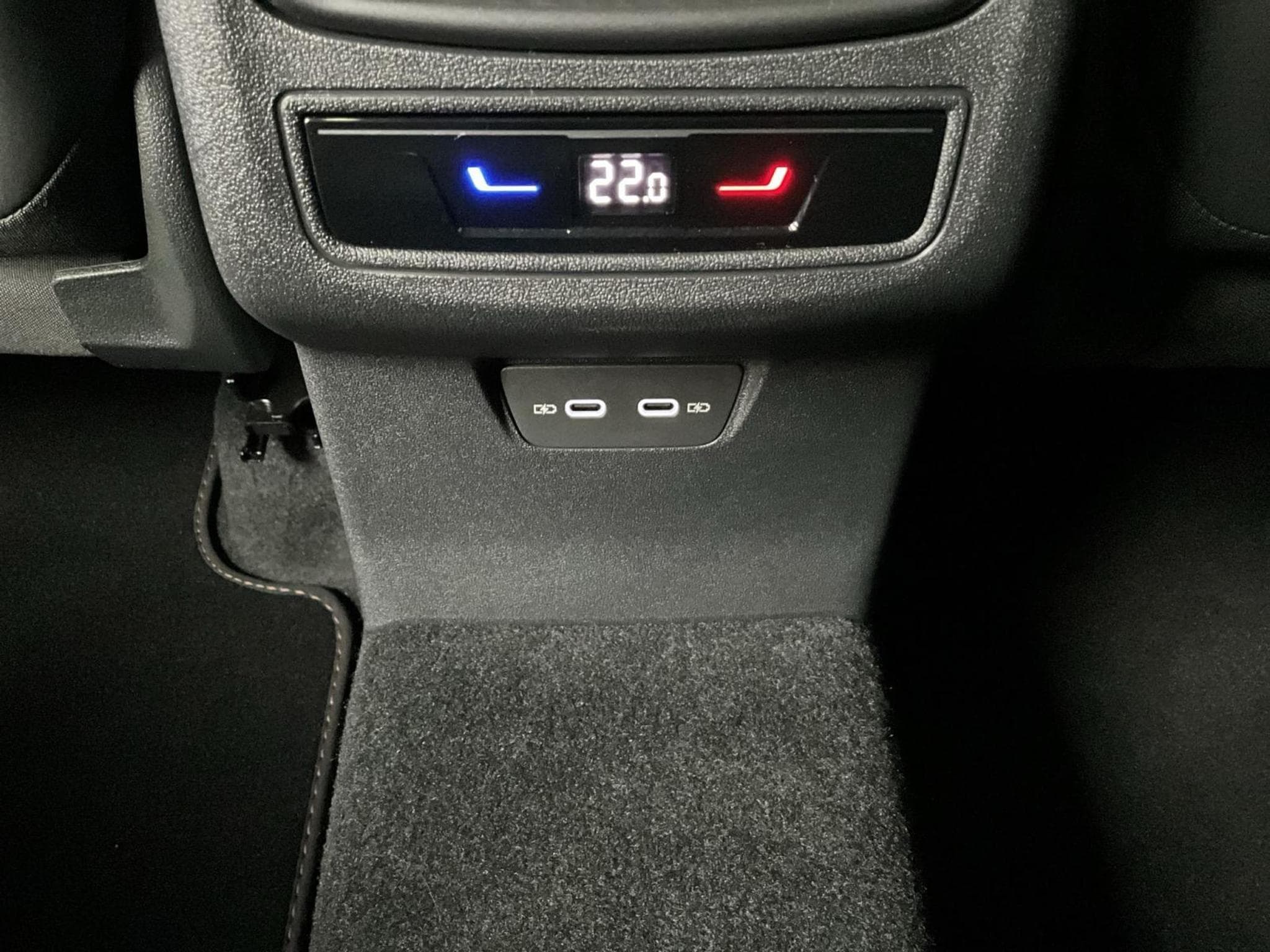 Cupra Terramar Pure-Perf+DSG+LED+Skyline (2025) - Foto 23