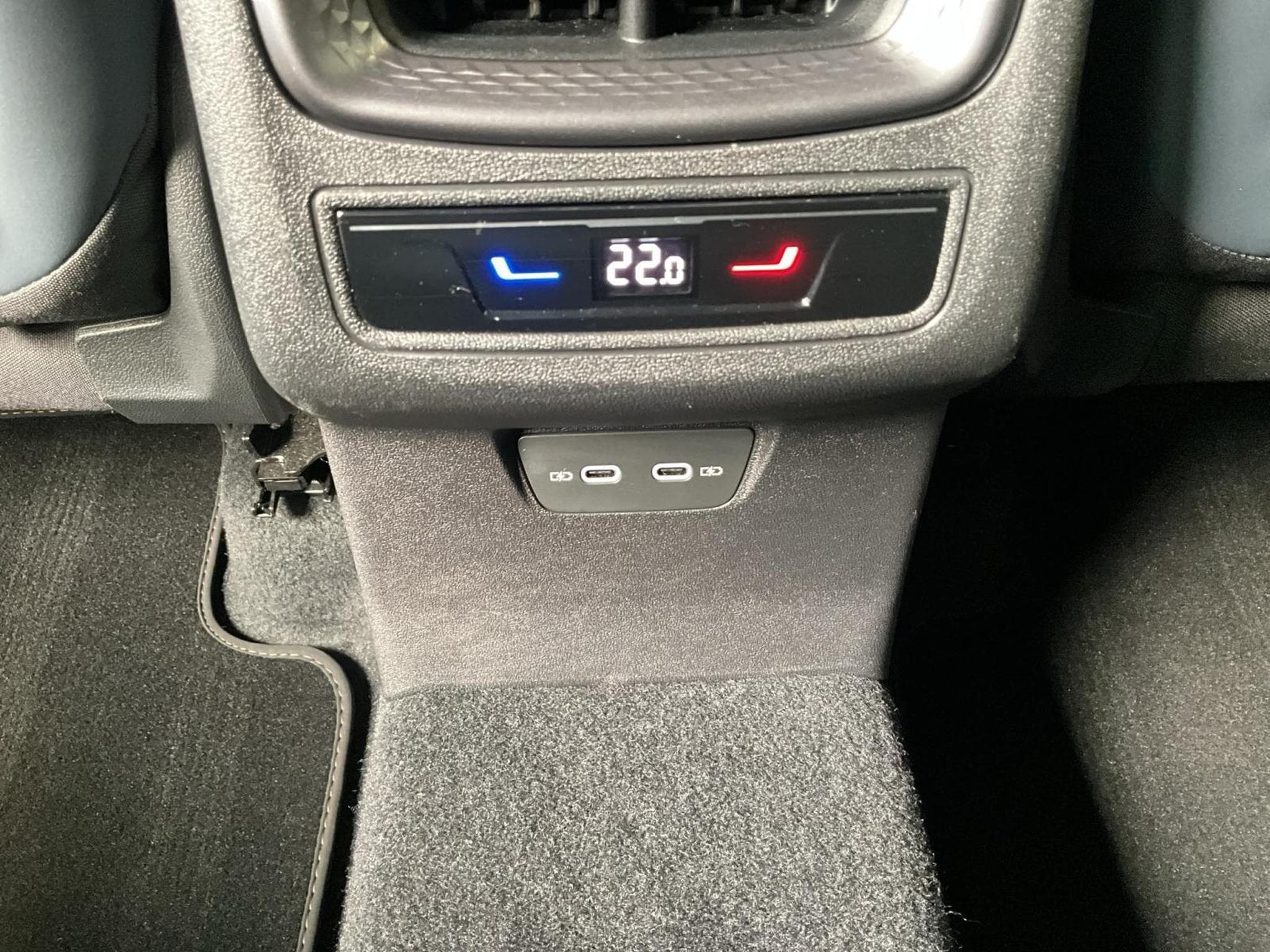 Cupra Terramar DSG+AHK+Digital-Drive+Pure-Perf.+Skyline+Int.Drive (2025) - Foto 23