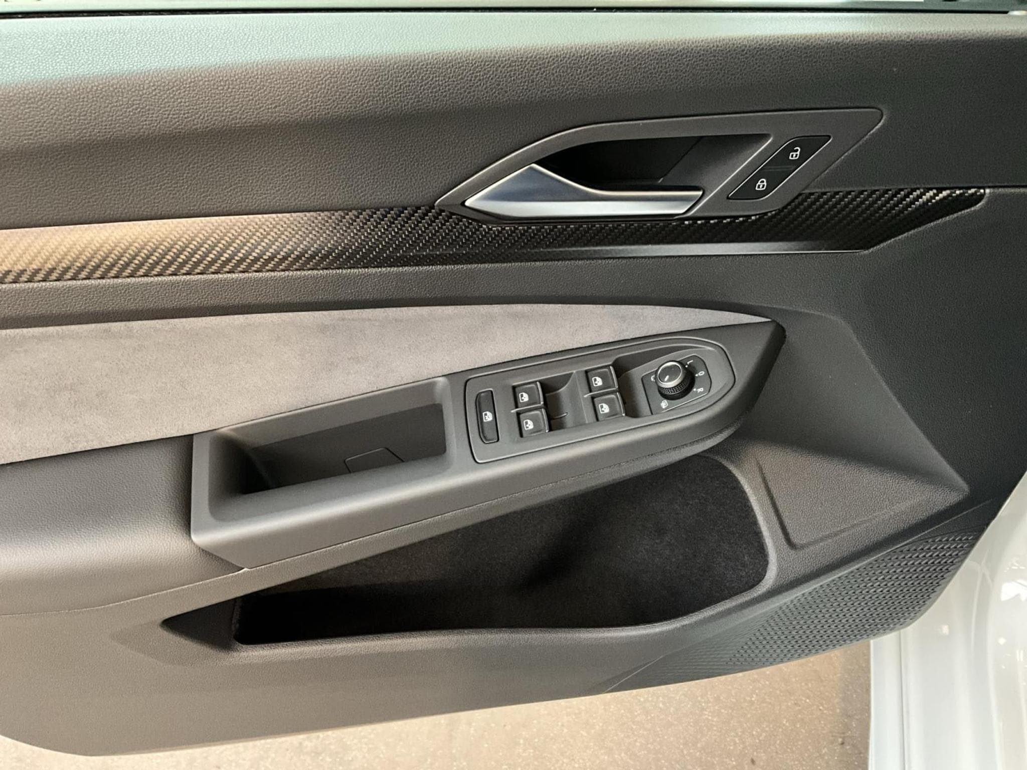 VW Golf R+Perf+DSG+4M+Pano+Led (2025) - Foto 14