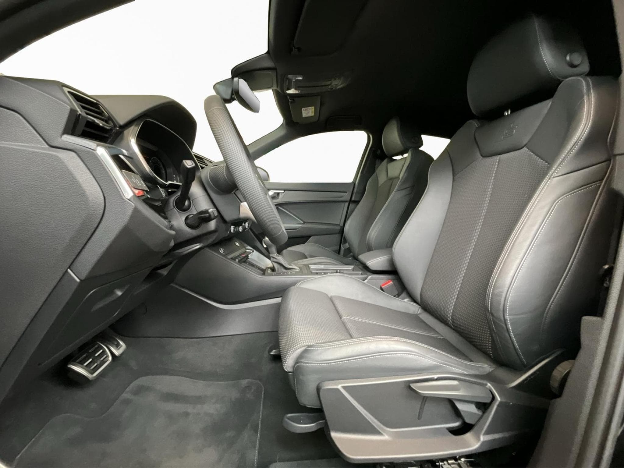 Audi Q3 SB+S-Line+35TFSI+S-Tronic (2025) - Foto 9