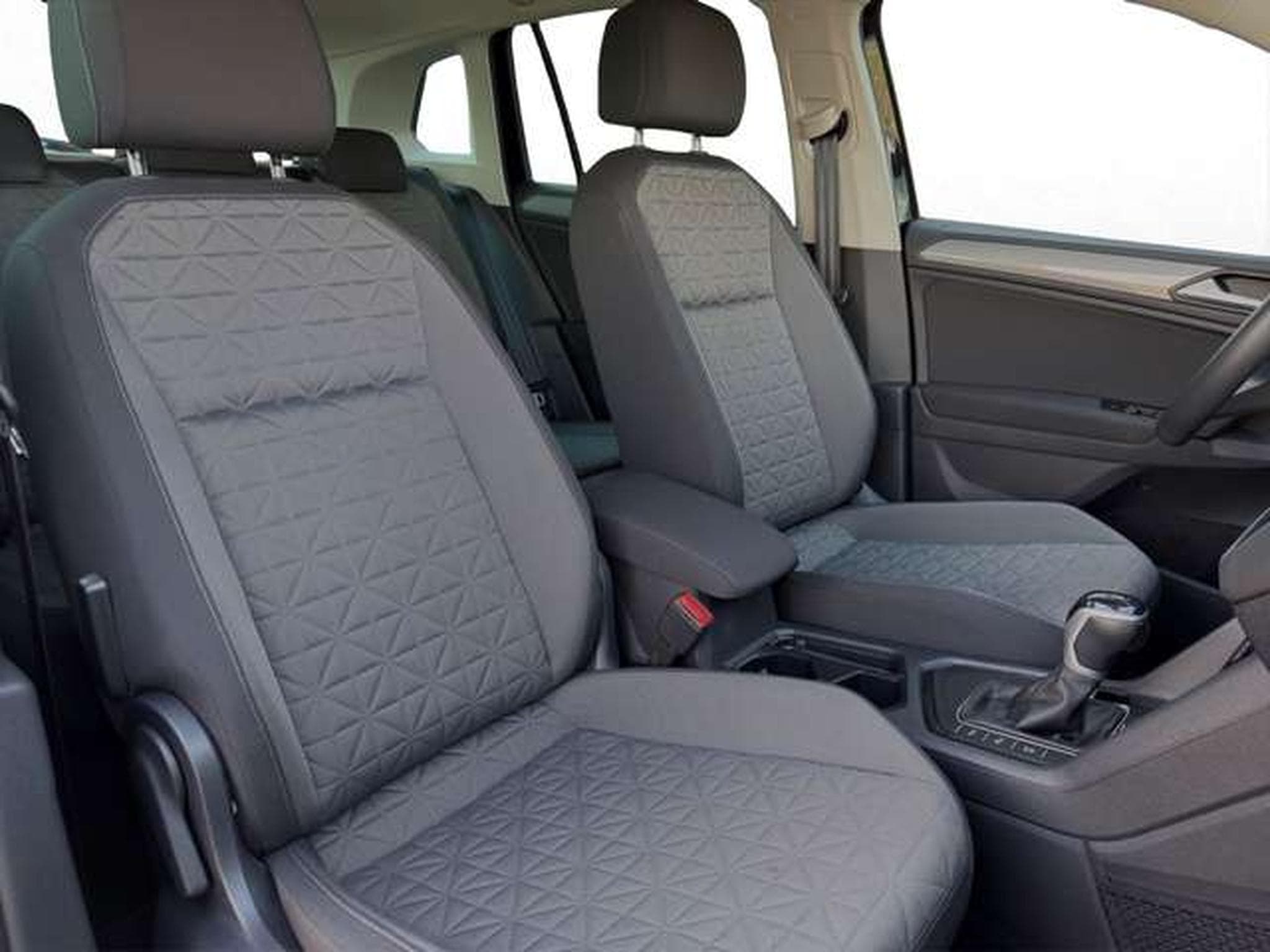 VW Tiguan Life DSG/Navi/AHK/ACC/Matrix (2023) - Photo 13