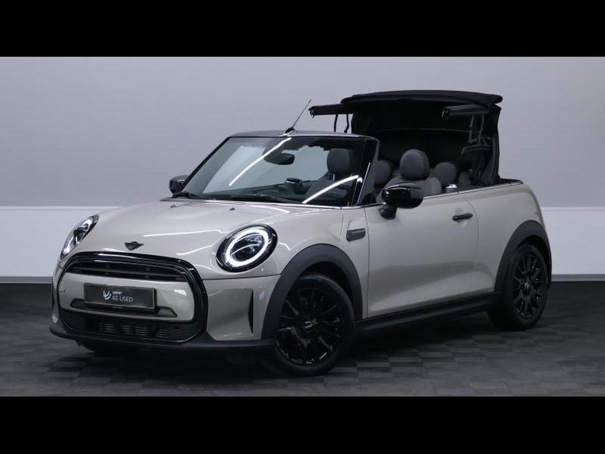 MINI Cooper cabriolet 136cv steptronic (2023) - Photo 2