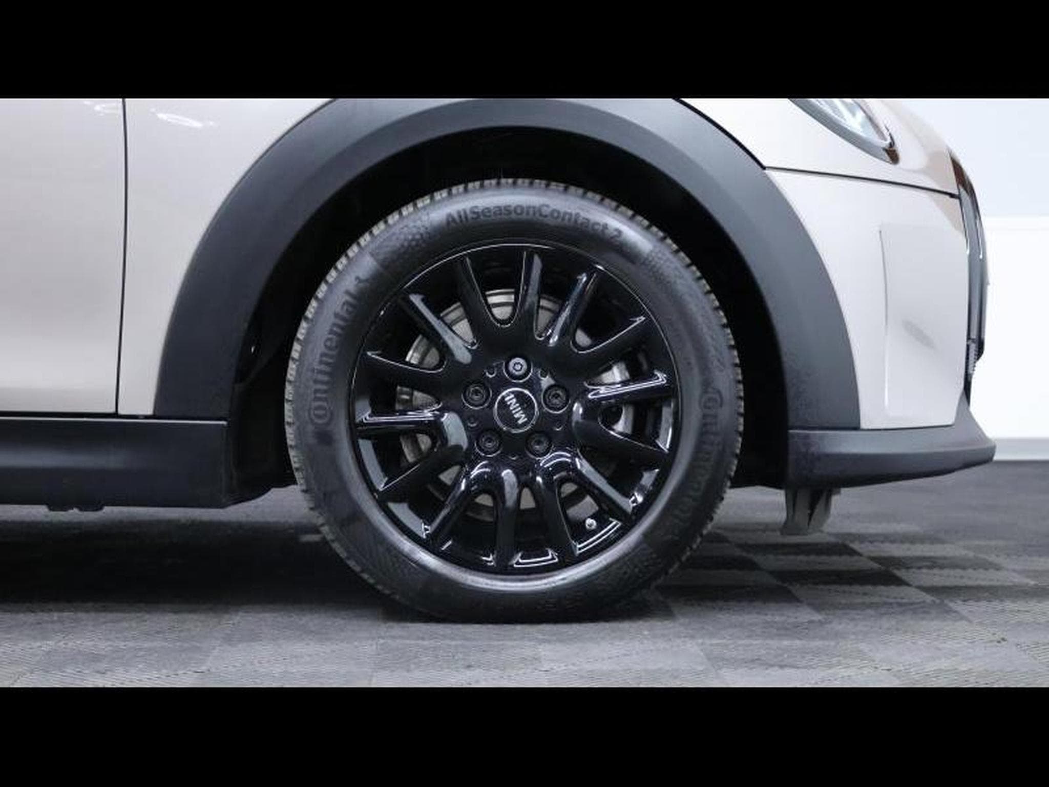 MINI Cooper cabriolet 136cv steptronic (2023) - Photo 20