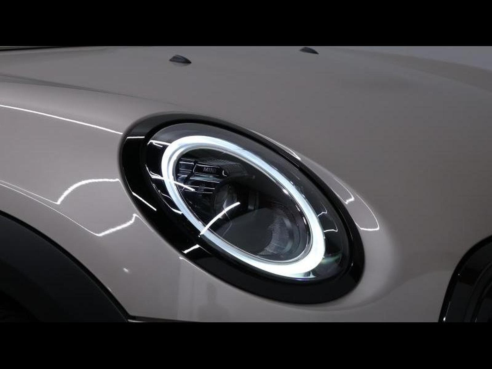 MINI Cooper cabriolet 136cv steptronic (2023) - Photo 21