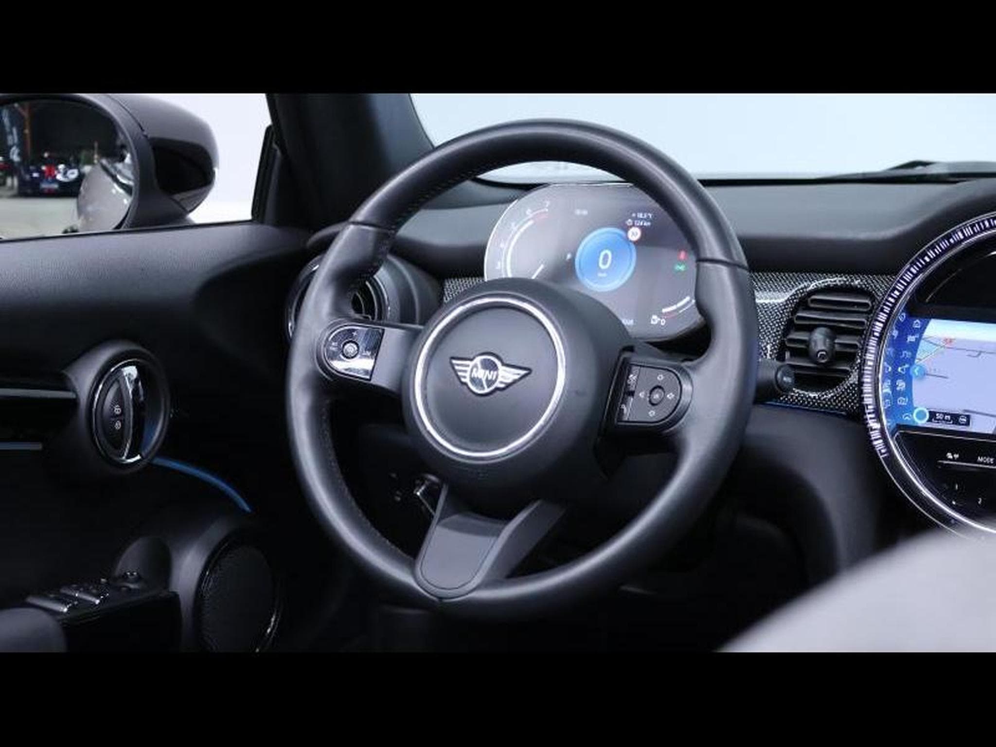 MINI Cooper cabriolet 136cv steptronic (2023) - Photo 32