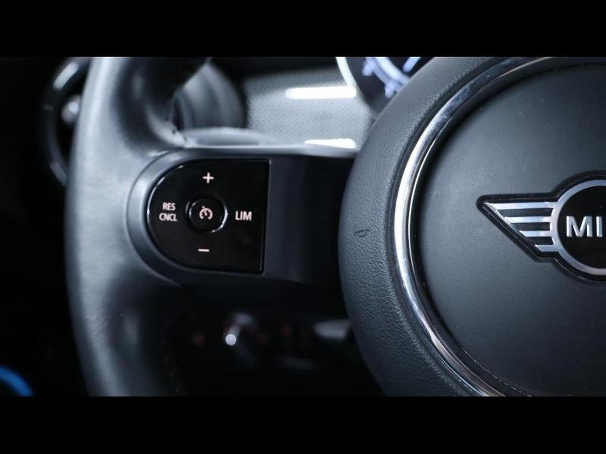 MINI Cooper cabriolet 136cv steptronic (2023) - Photo 33