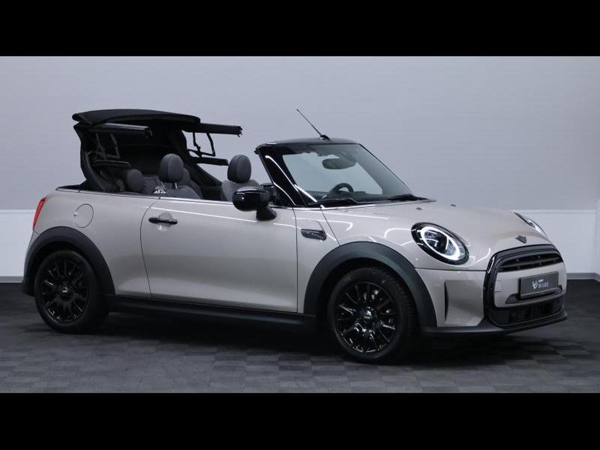 MINI Cooper cabriolet 136cv steptronic (2023) - Photo 8