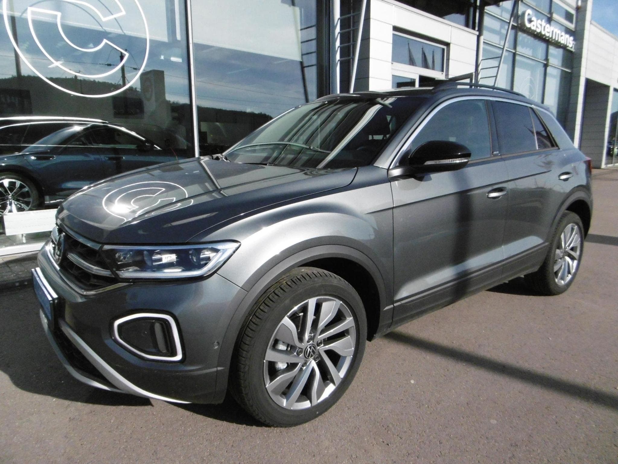 VW T-Roc Move 1.5 TSI (2025) - Photo 1