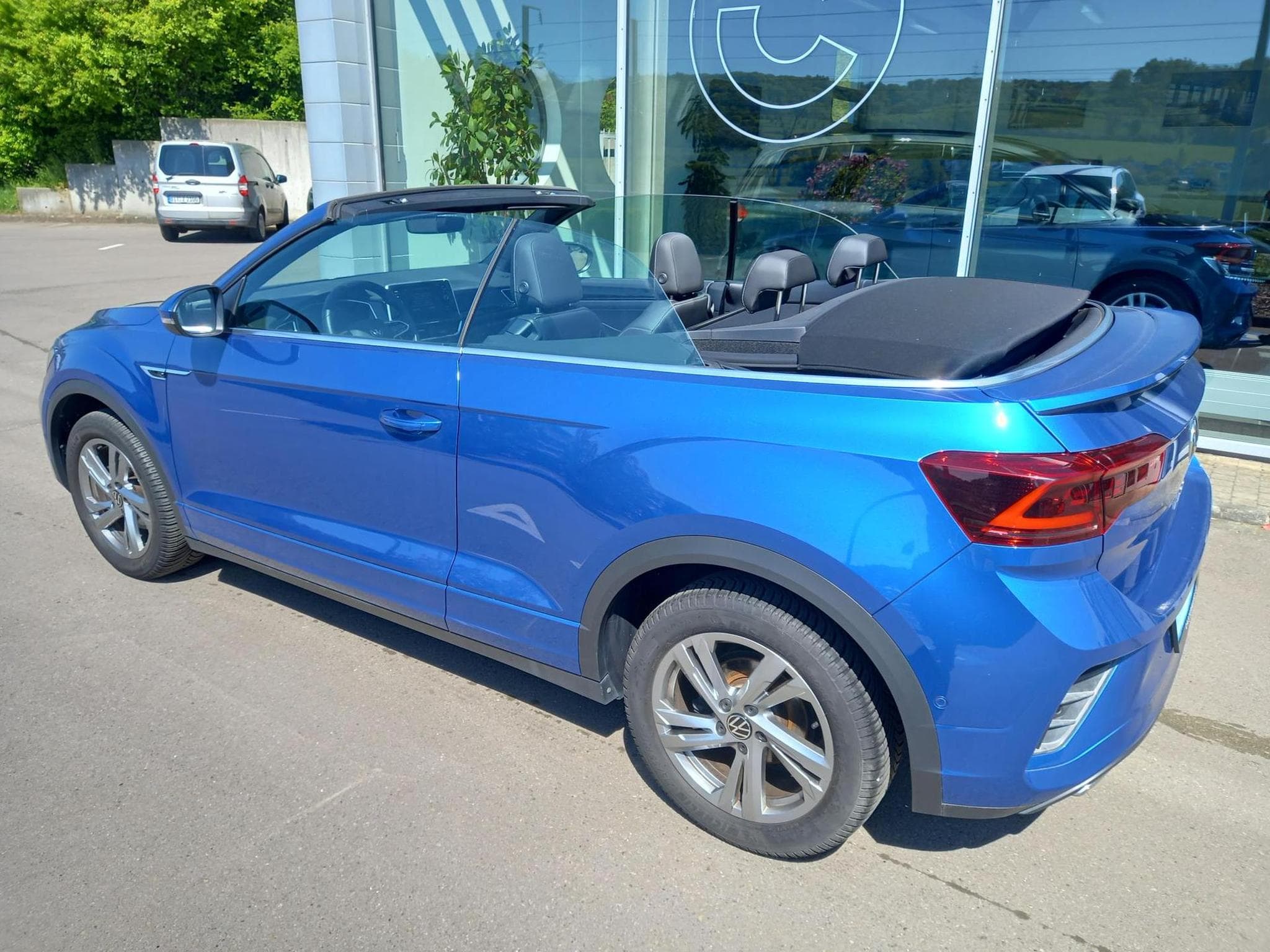 VW T-Roc Cabriolet R-Line 1.5 (2023) - Photo 11