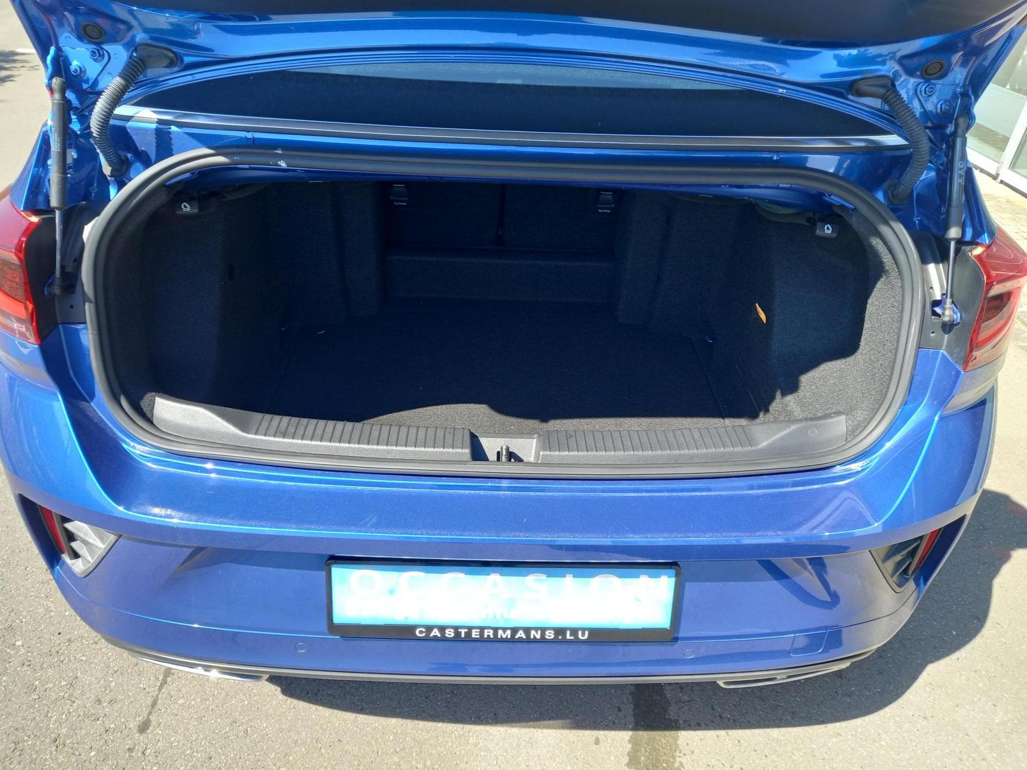 VW T-Roc Cabriolet R-Line 1.5 (2023) - Photo 5