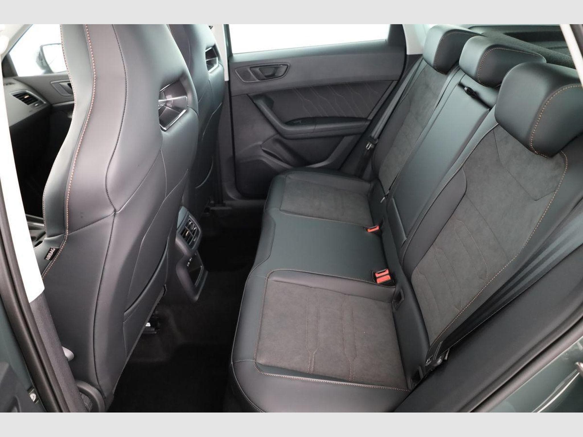 Cupra Ateca Basis 4Drive (2026) - Photo 11