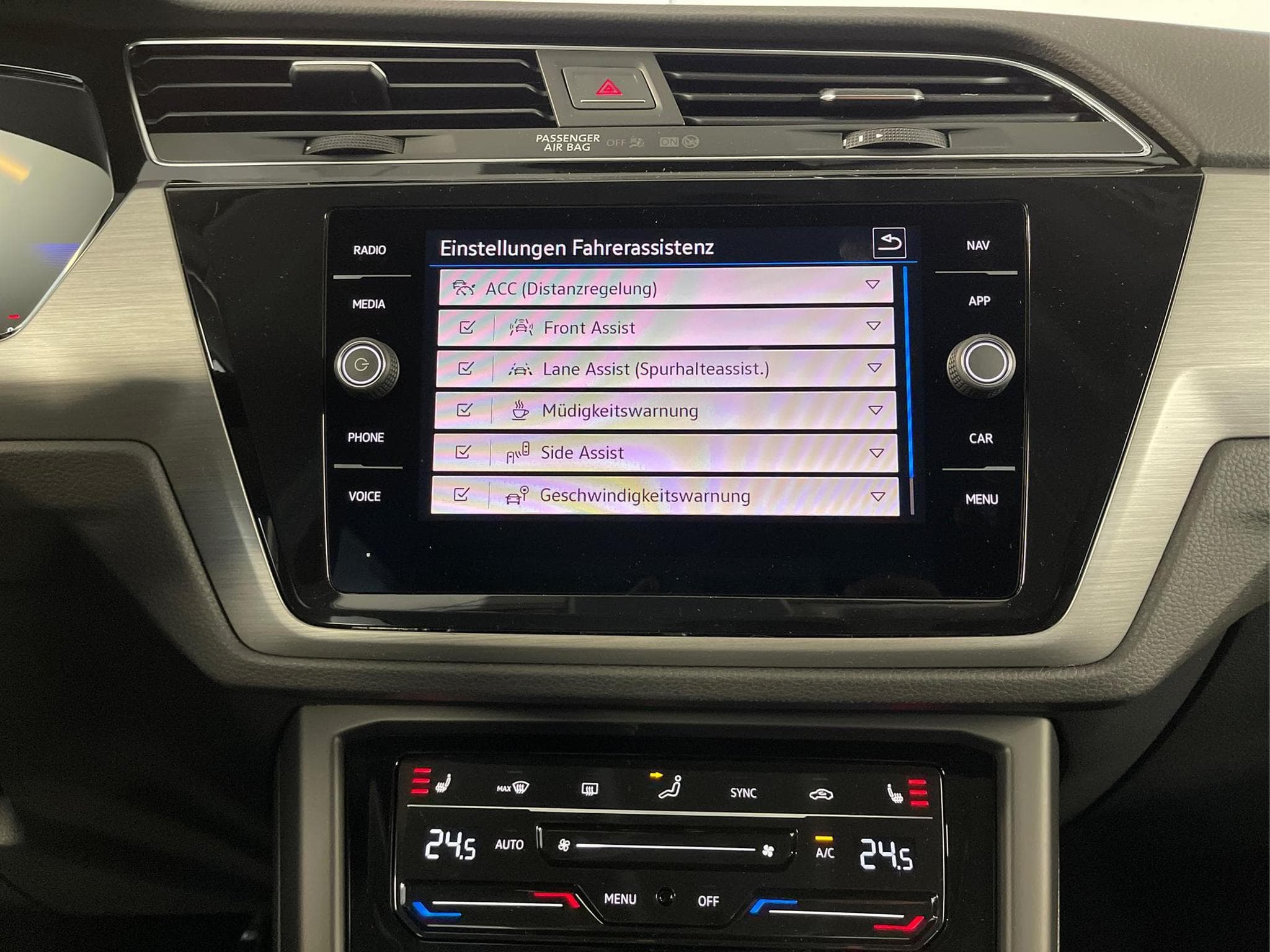 VW Touran Comfortline (2026) - Photo 10