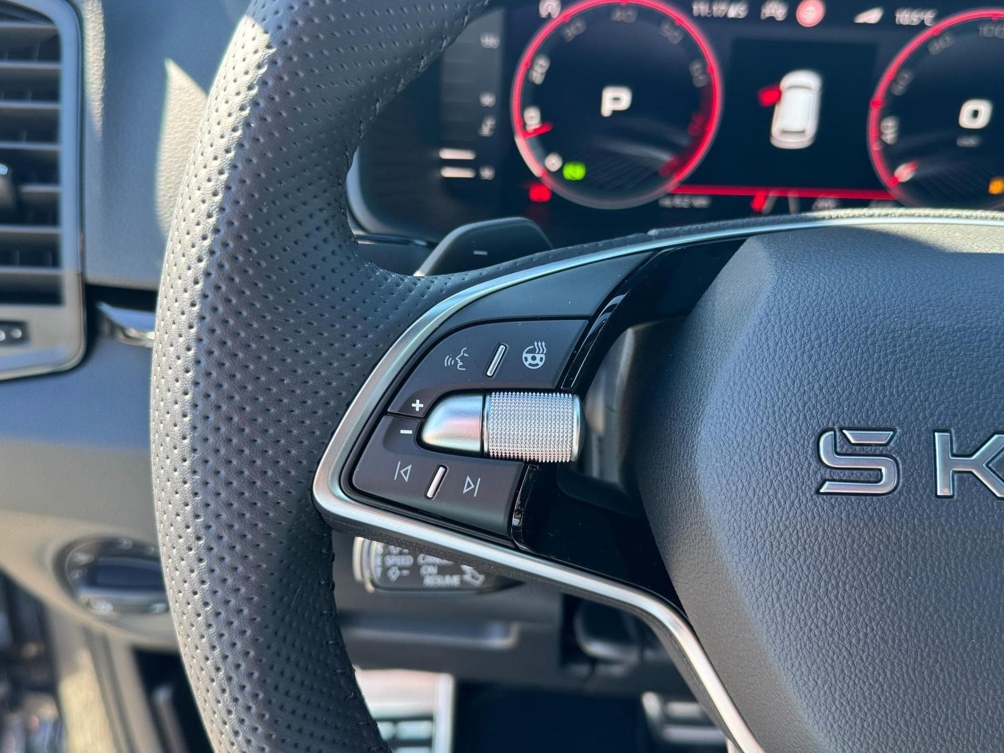 Skoda Karoq Sportline (2026) - Photo 12