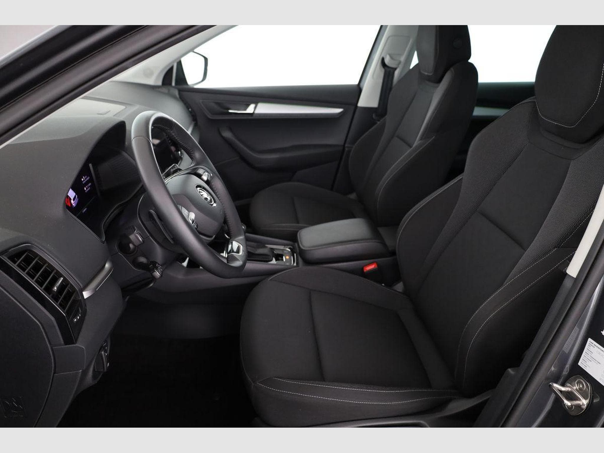 Skoda Karoq Drive 4x4 (2024) - Photo 10