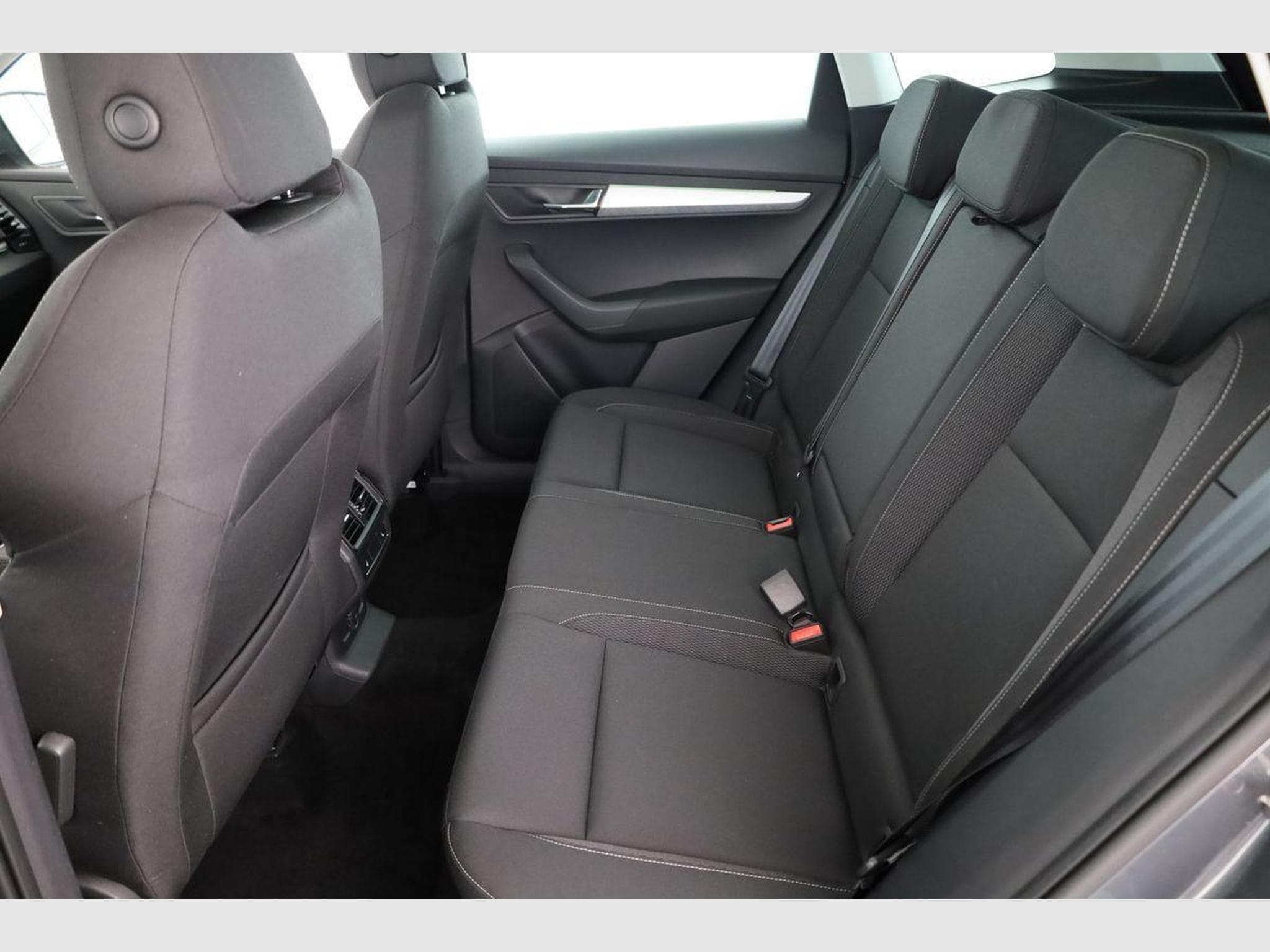 Skoda Karoq Drive 4x4 (2024) - Photo 11