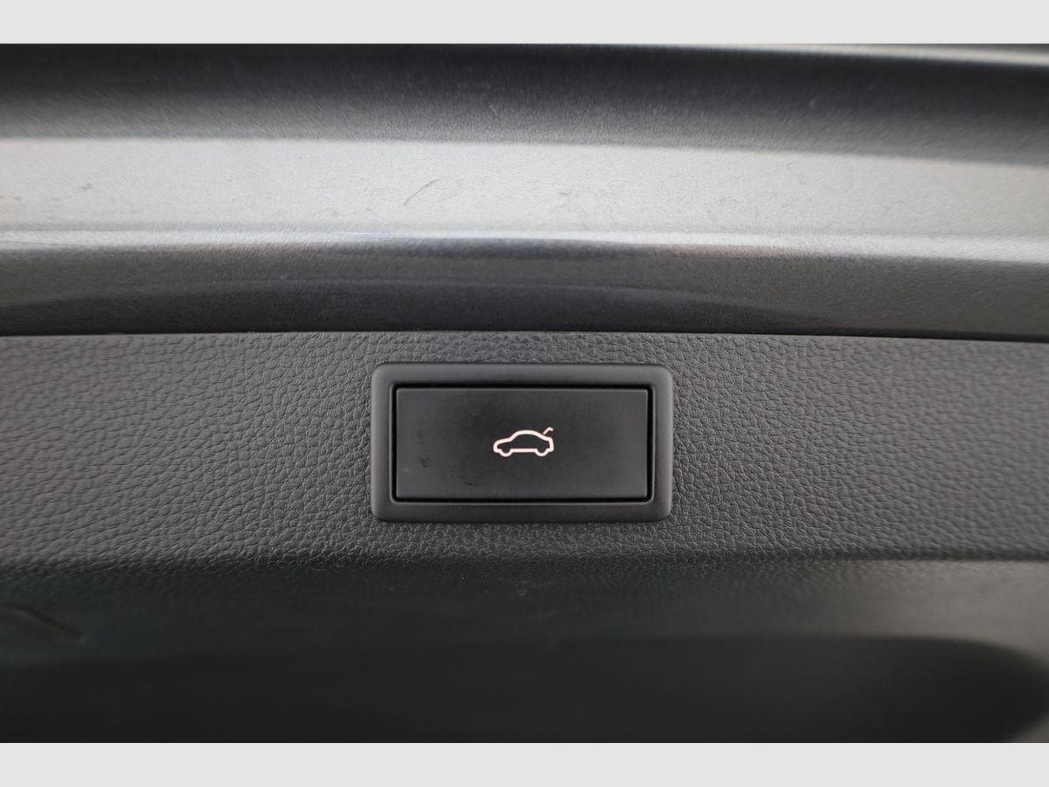 Skoda Karoq Drive 4x4 (2024) - Photo 14