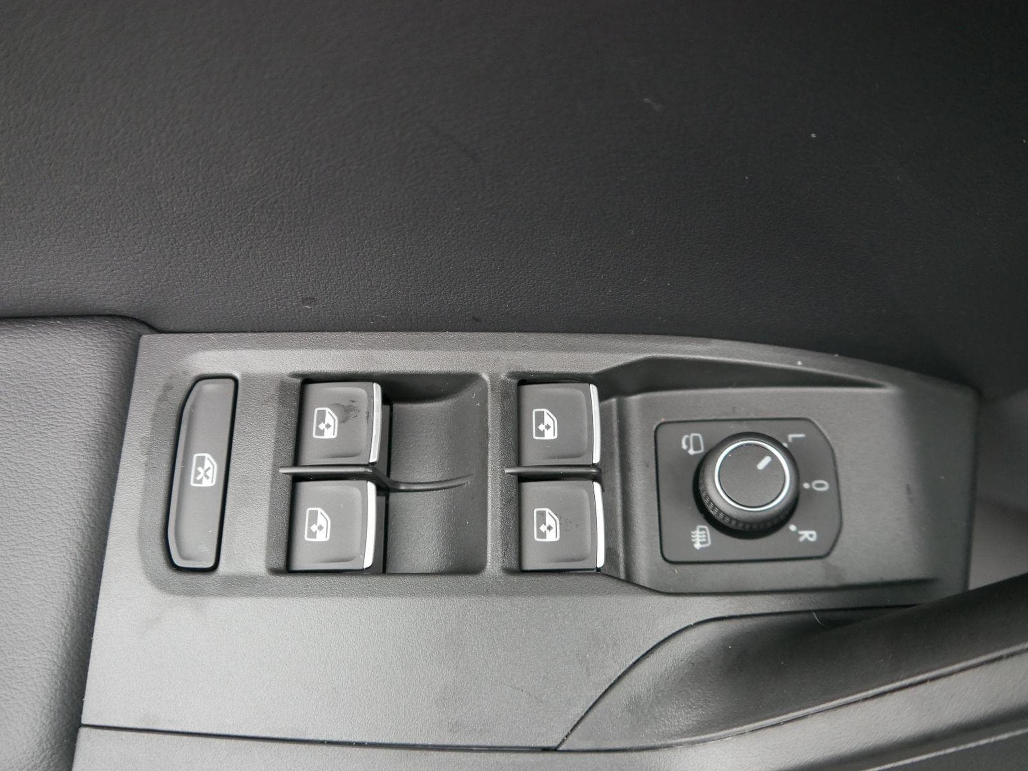 Seat Leon FR 2.0 TDI (2025) - Photo 10