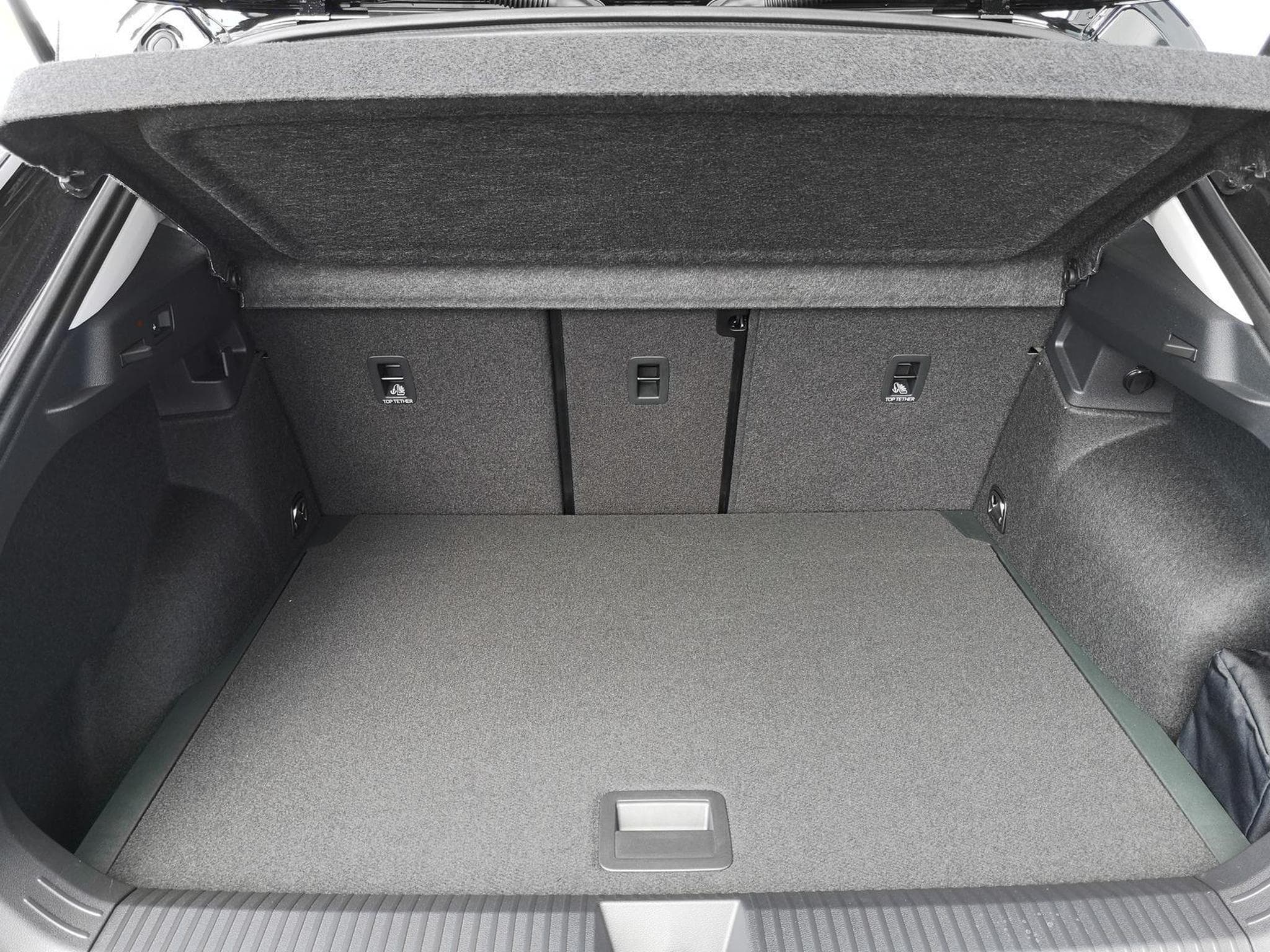 VW T-Roc 1.5 eTSI 110 kW Life (2026) - Photo 10