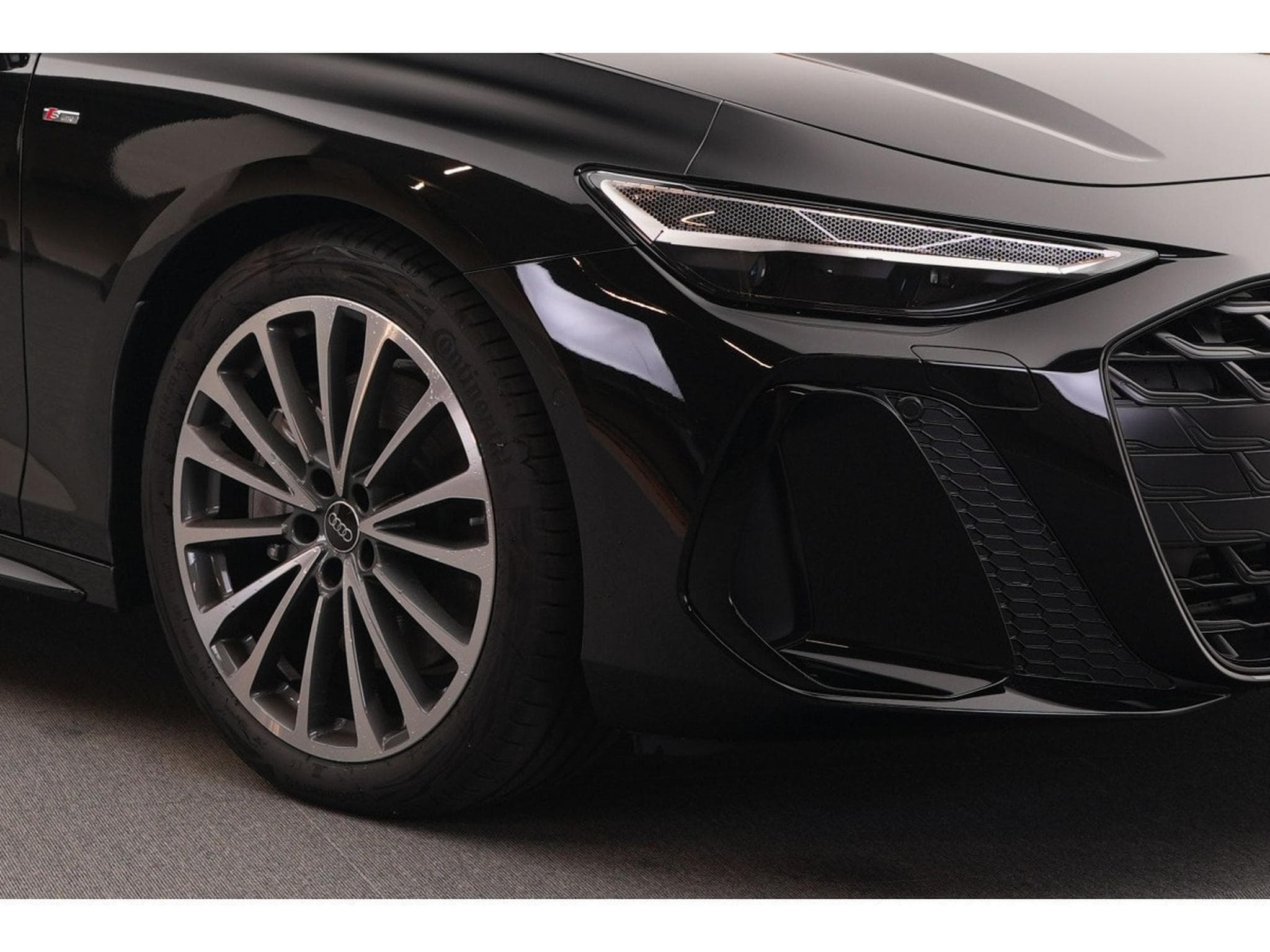 Audi A6 Avant S line 40 TDI quattro S tronic 150 kW-204CV - Jantes 2 (2025) - Photo 11