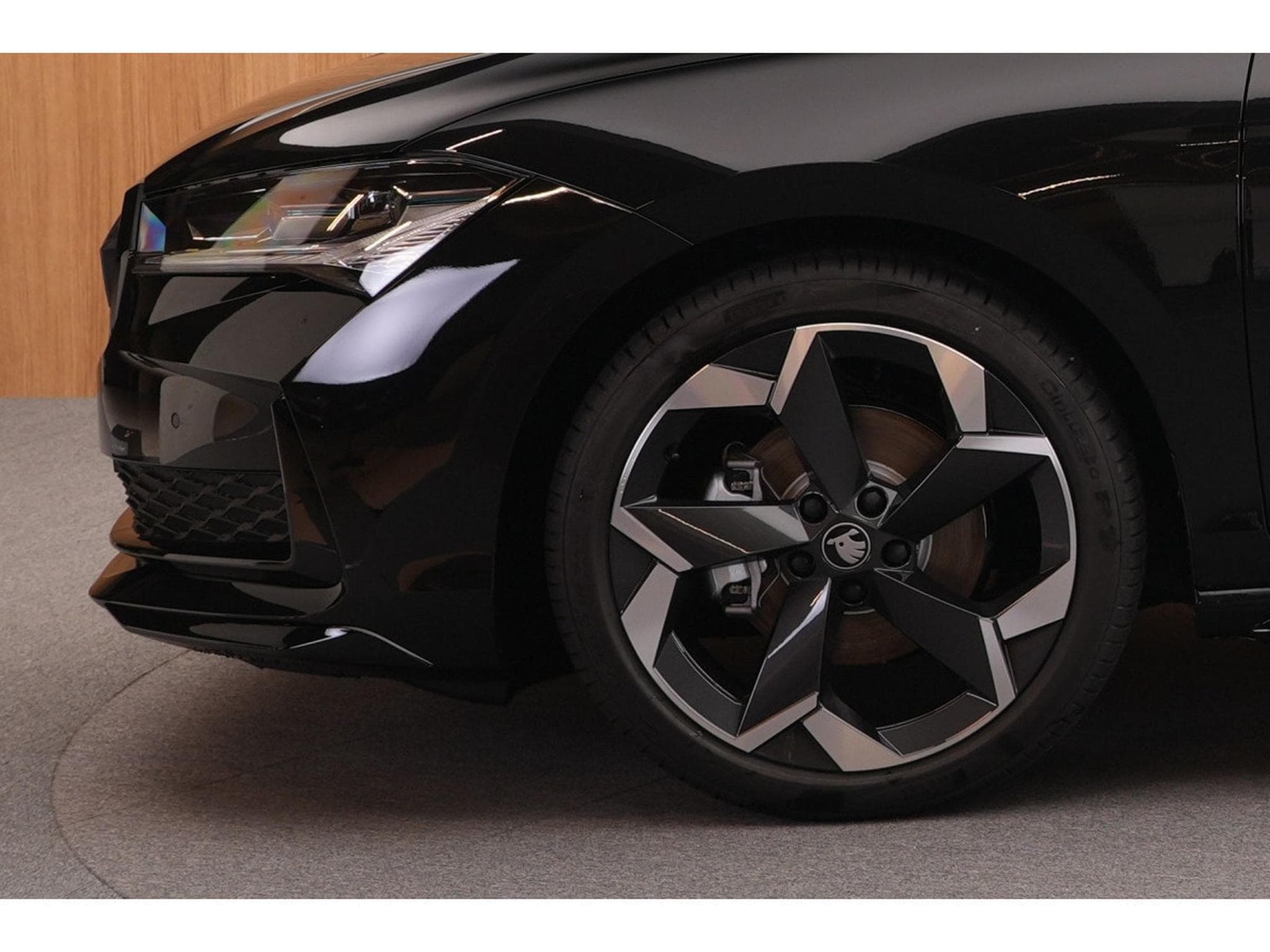 Skoda Superb Combi Sportline 2.0 TSI DSG7 150kW-204CV - Attelage - DCC+ - (2025) - Photo 10