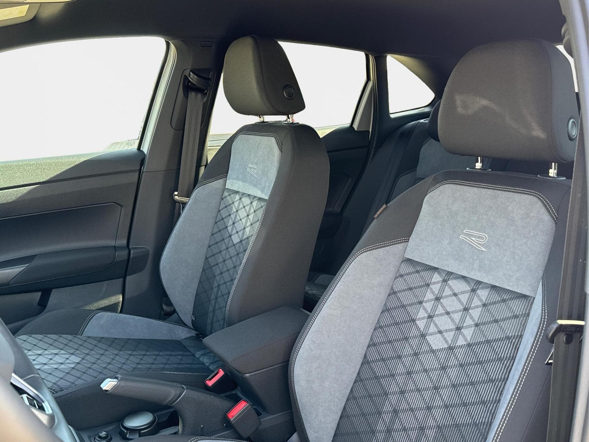 VW Taigo R-Line Limited (2026) - Photo 14