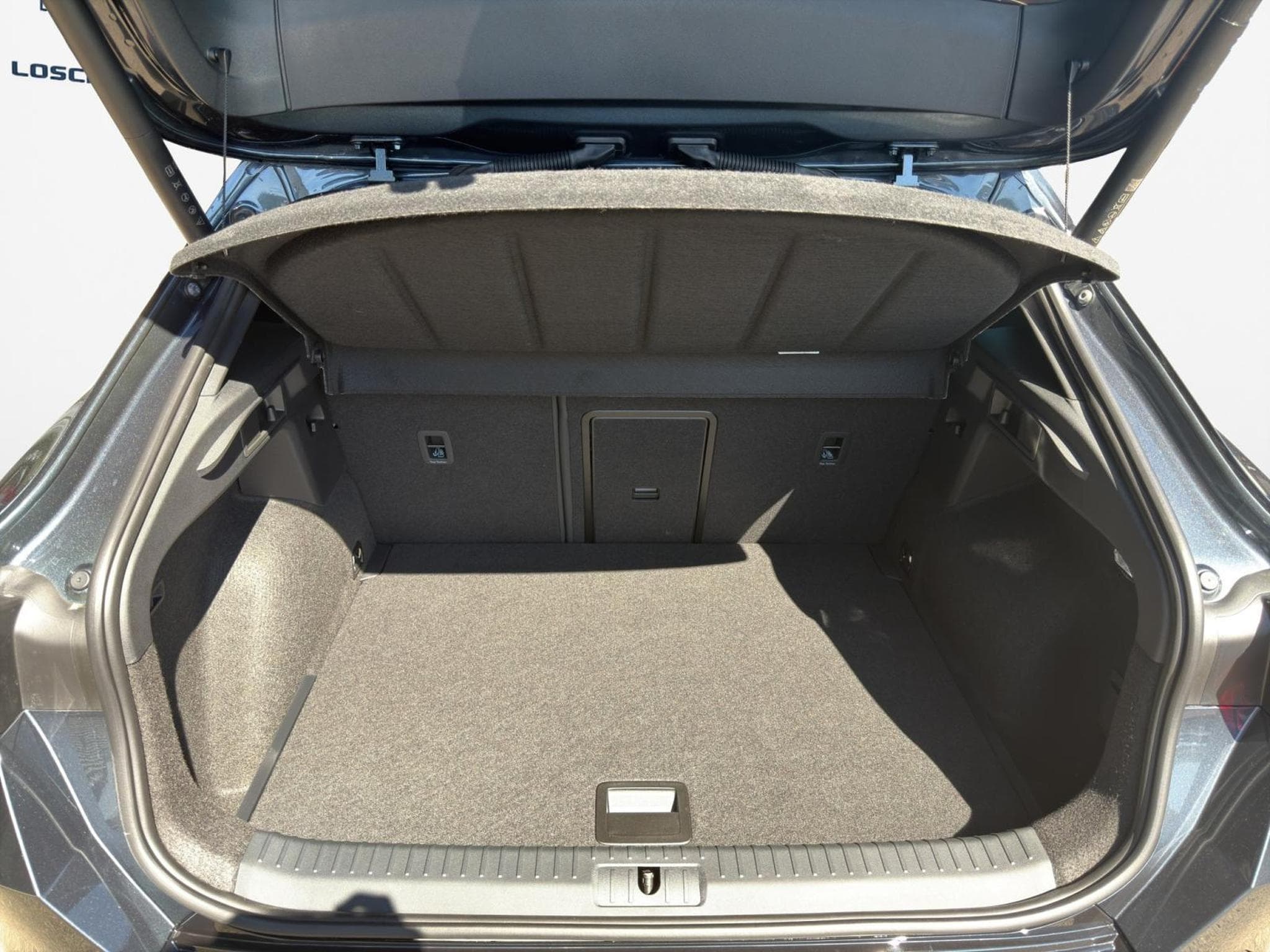 Cupra Formentor 1.5 eTSI (2026) - Photo 11