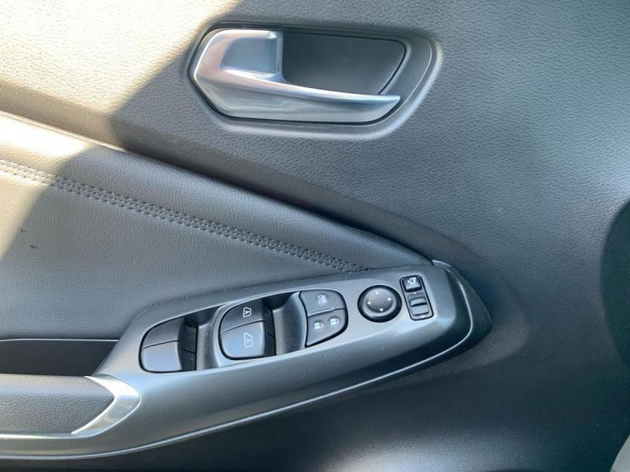 Nissan Juke N-Design (2024) - Foto 14