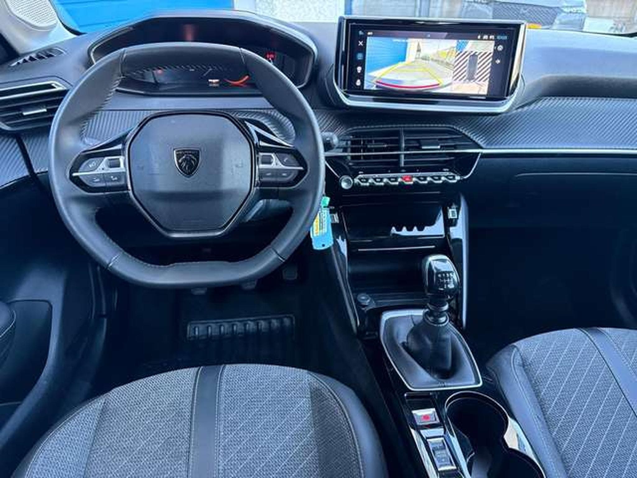 Peugeot 208 208 PureTech 100 Allure (2025) - Photo 13