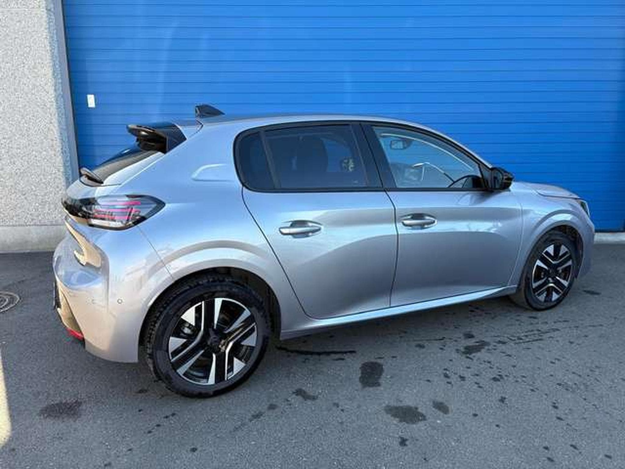 Peugeot 208 208 PureTech 100 Allure (2025) - Photo 3