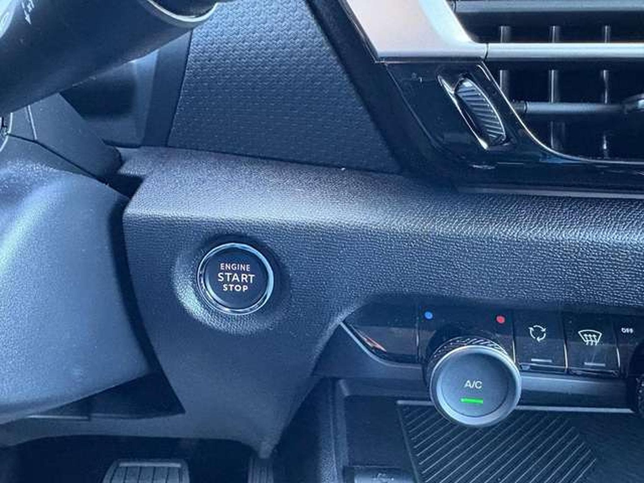 Citroen C4 NEW C4 PURETECH 130 EAT8 MAX (2025) - Photo 13