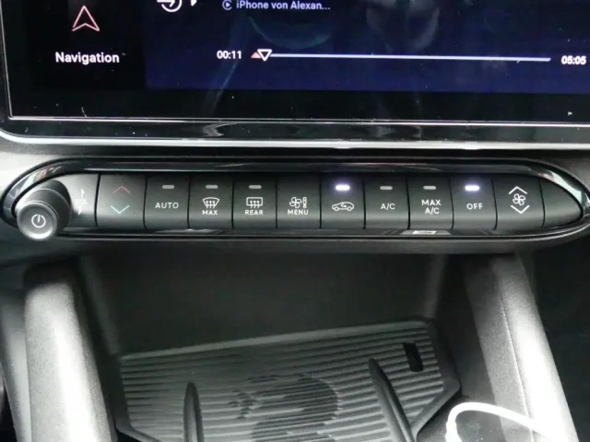 Alfa-Romeo Junior IBRIDA TI 1.2 VGT (2026) - Foto 23