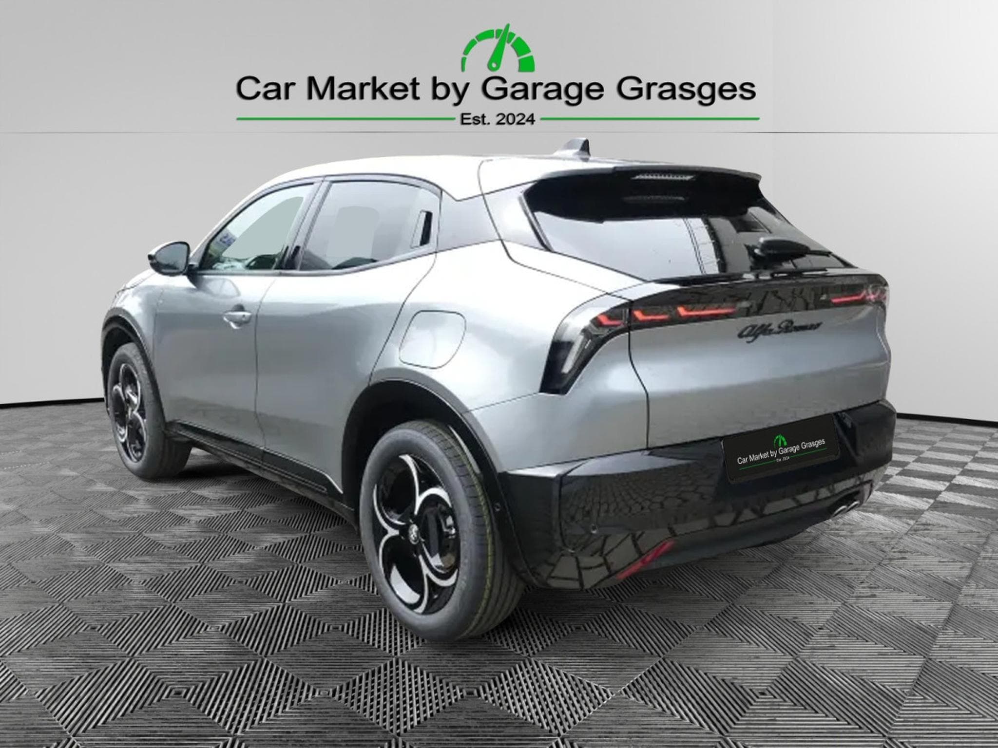 Alfa-Romeo Junior IBRIDA TI 1.2 VGT (2026) - Foto 3