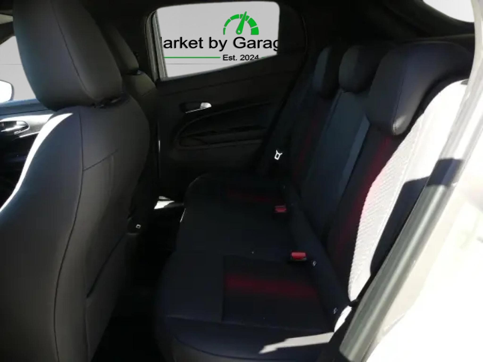 Alfa-Romeo Junior IBRIDA TI 1.2 VGT (2026) - Foto 13