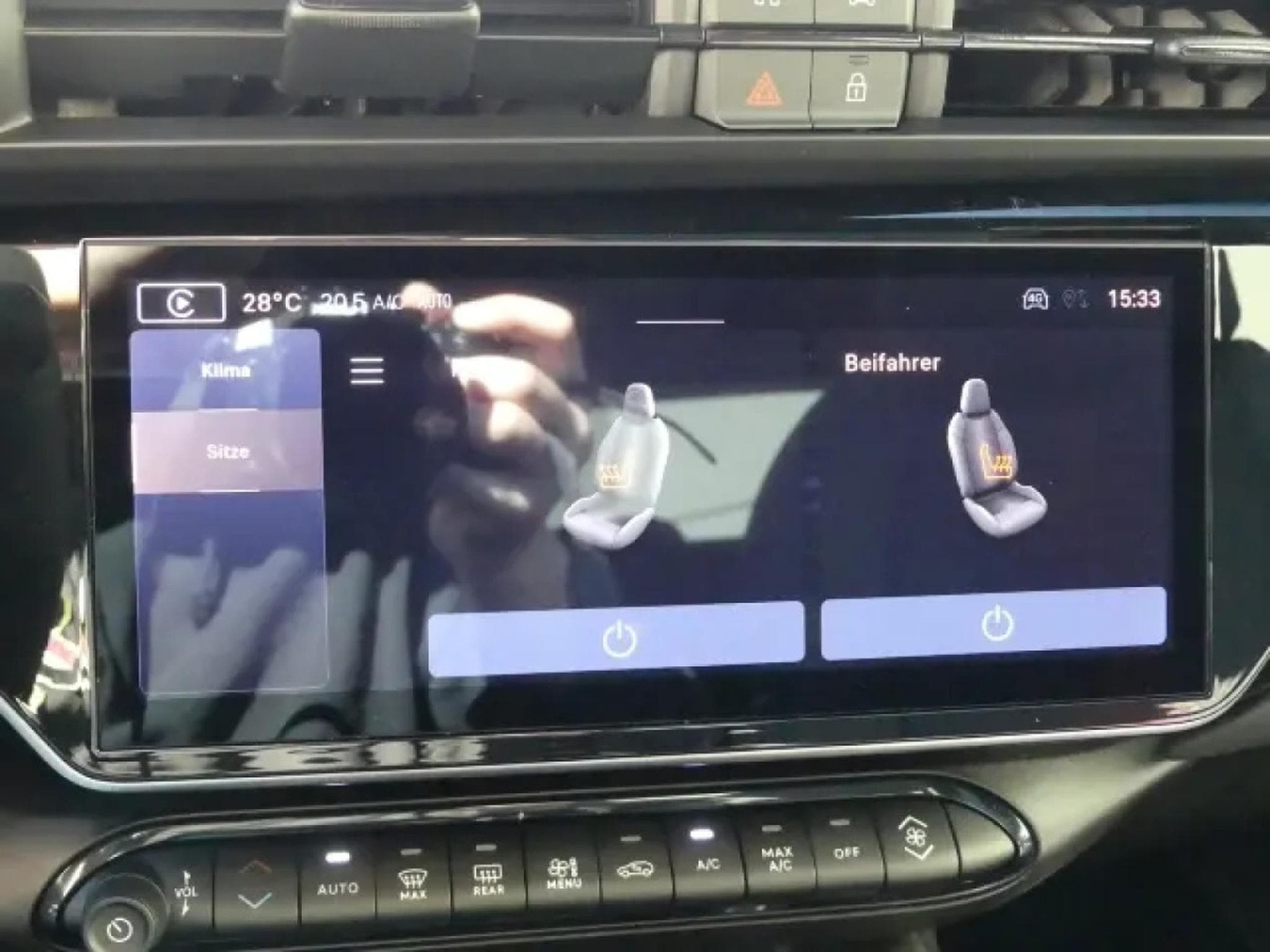 Alfa-Romeo Junior IBRIDA TI 1.2 VGT (2026) - Foto 17