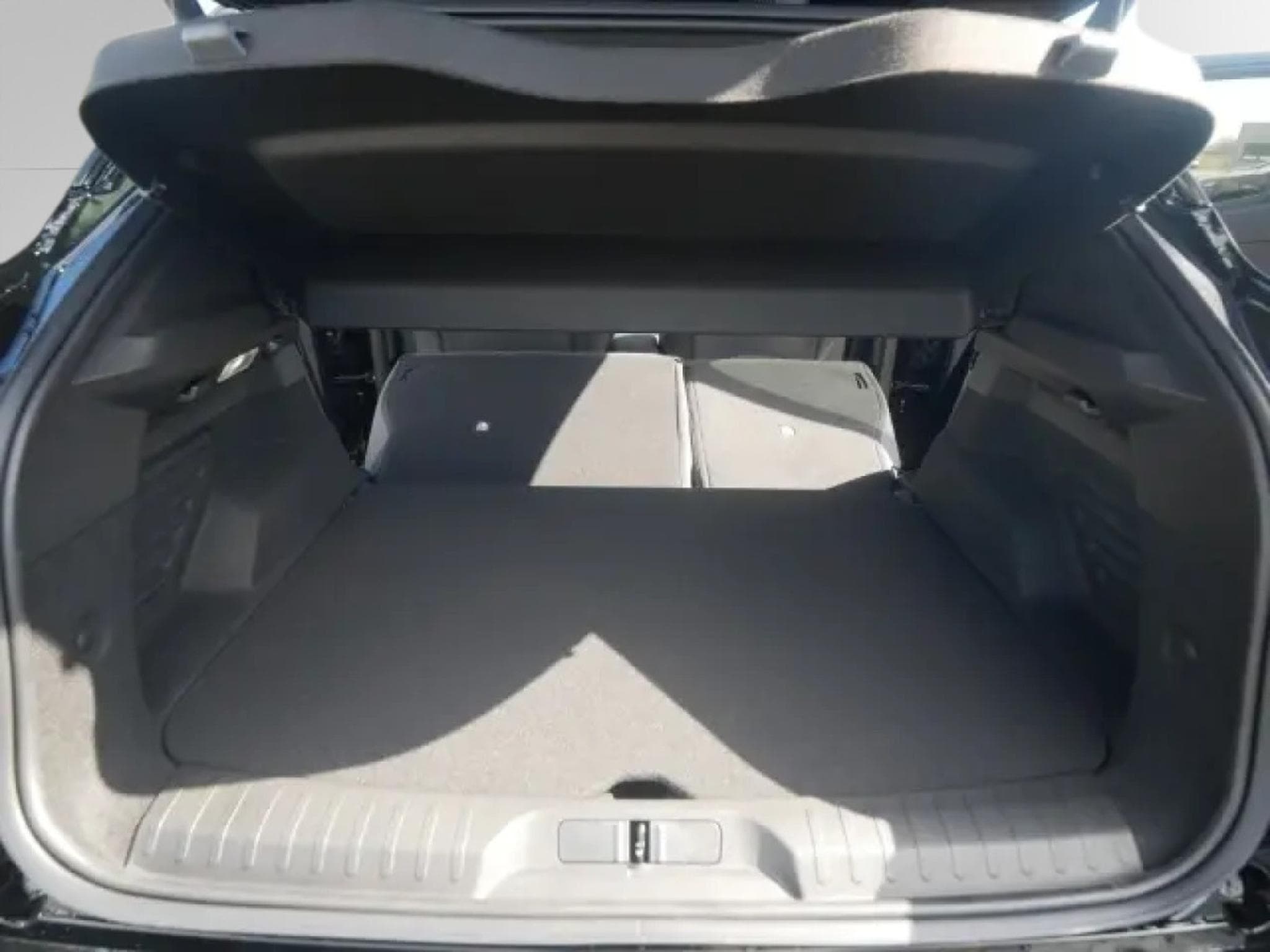 Alfa-Romeo Junior IBRIDA TI 1.2 VGT (2026) - Foto 10