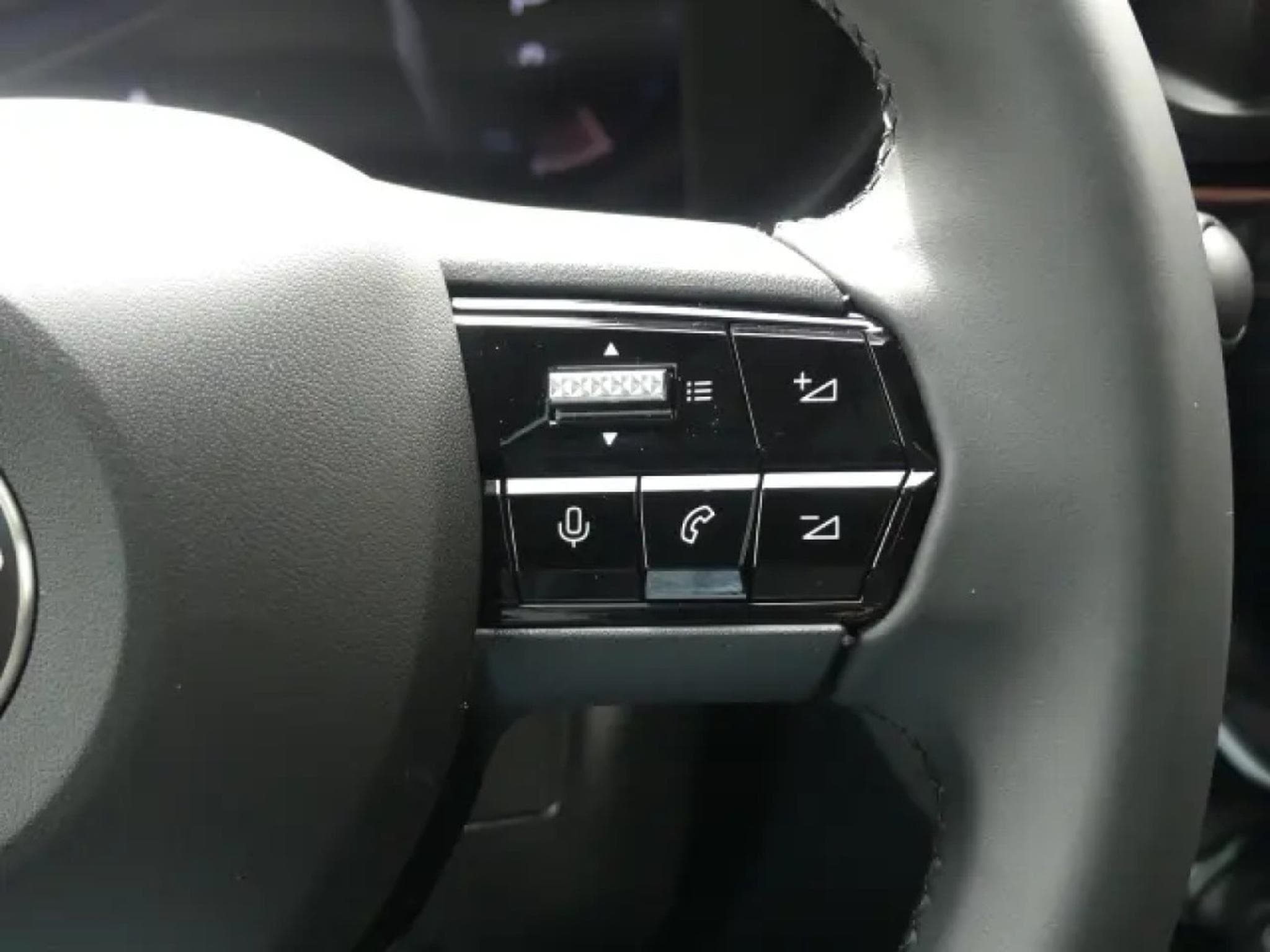 Alfa-Romeo Junior IBRIDA TI 1.2 VGT (2026) - Foto 17