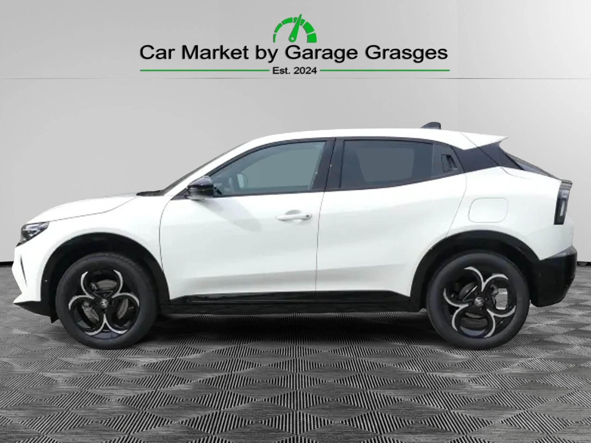 Alfa-Romeo Junior IBRIDA TI 1.2 VGT (2026) - Foto 2